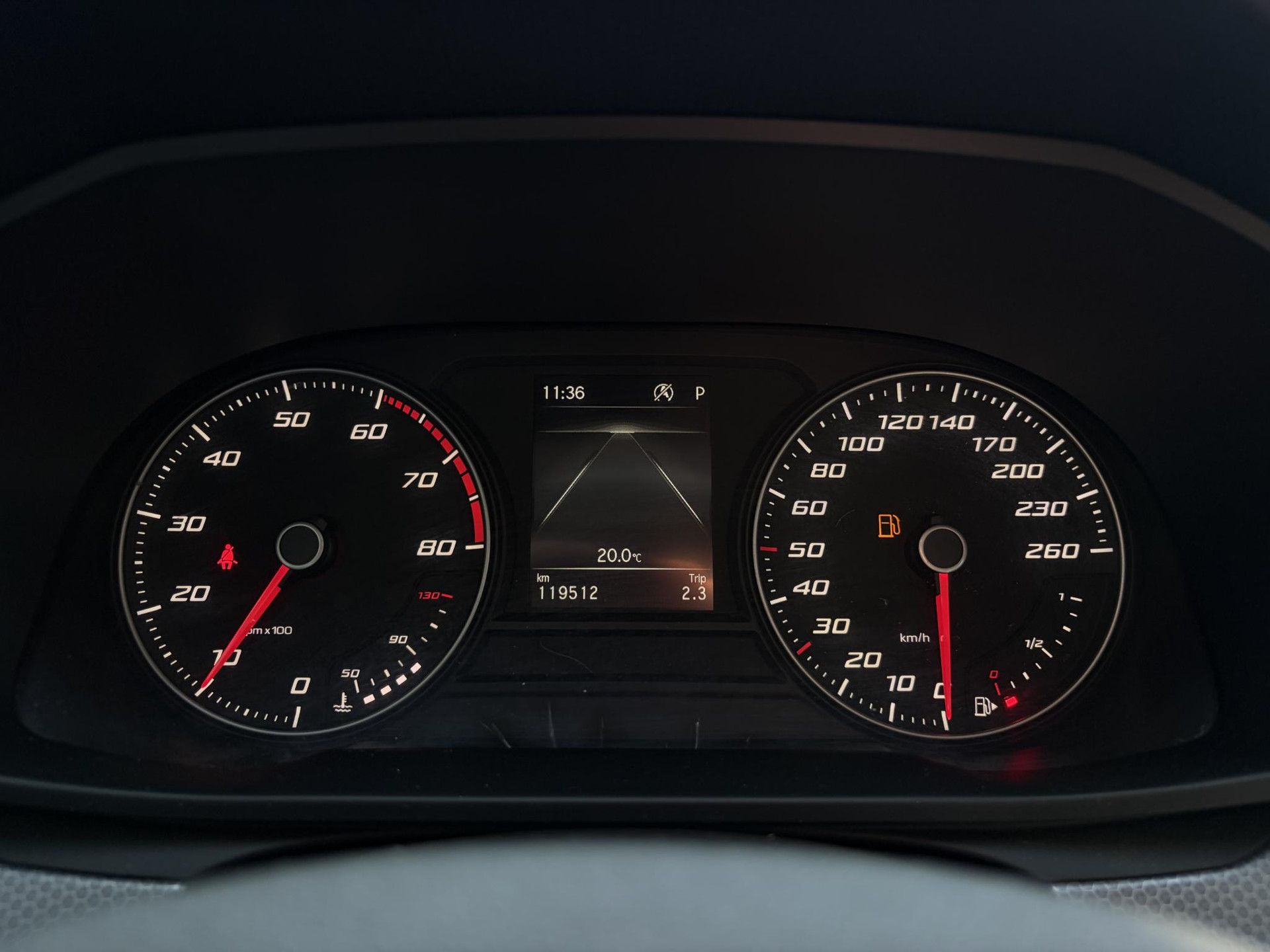 SEAT Leon met kenteken KLX-09-Z – dashboard
