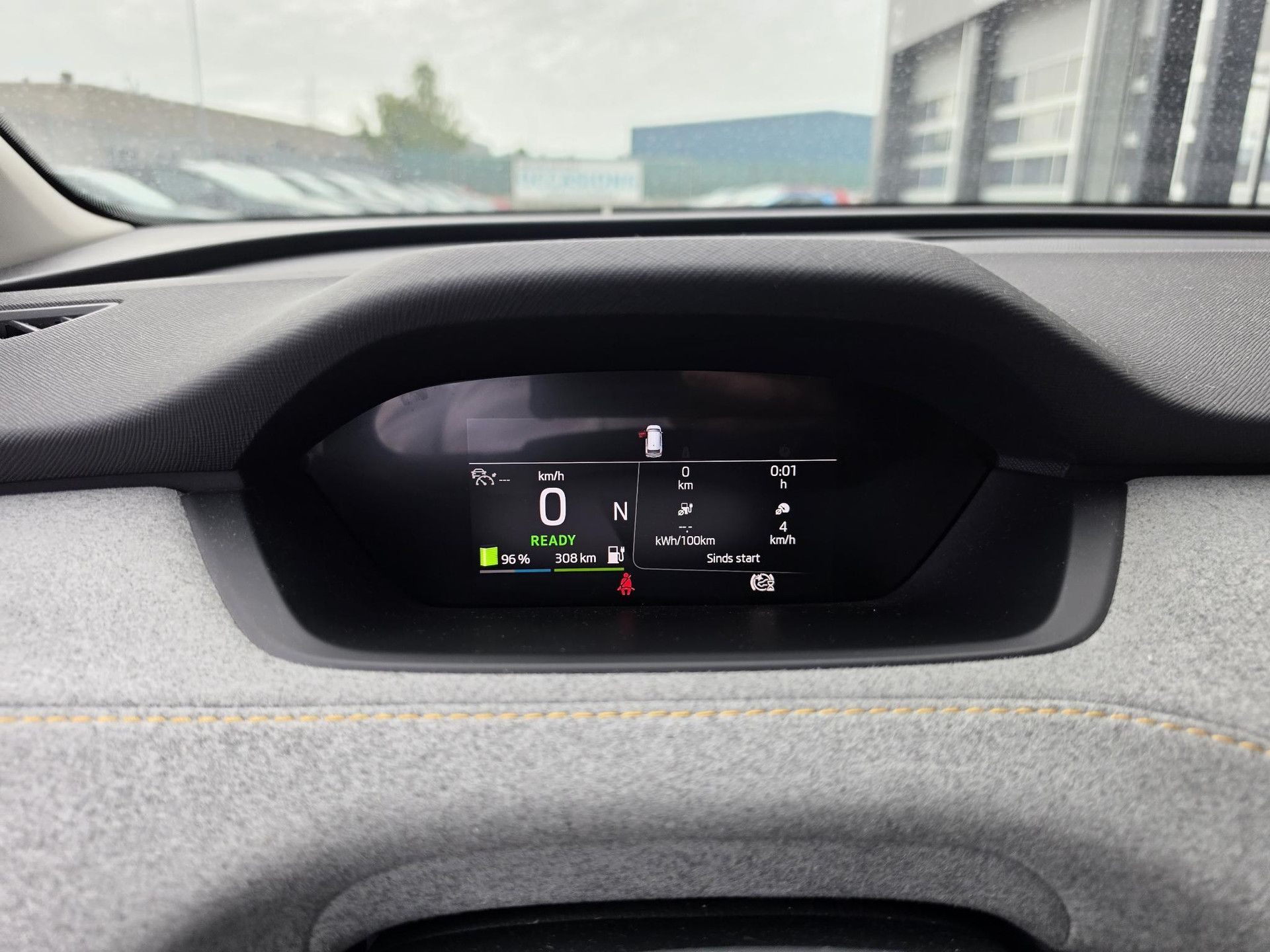 Skoda EnyaqiV met kenteken L-338-LJ – dashboard
