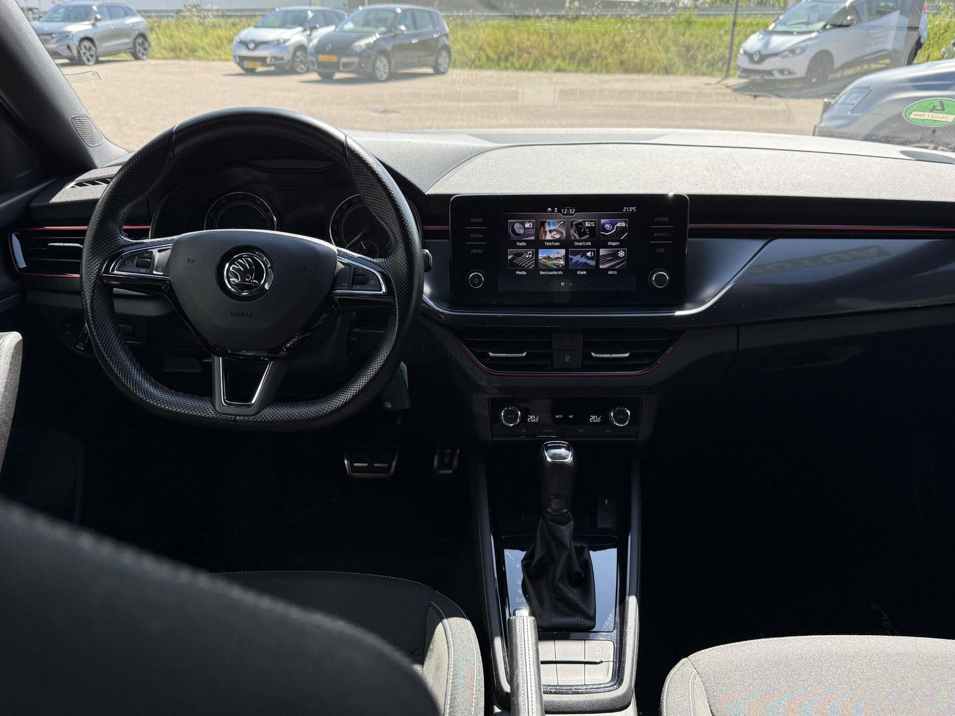 Skoda Scala met kenteken H-527-BB – interieur