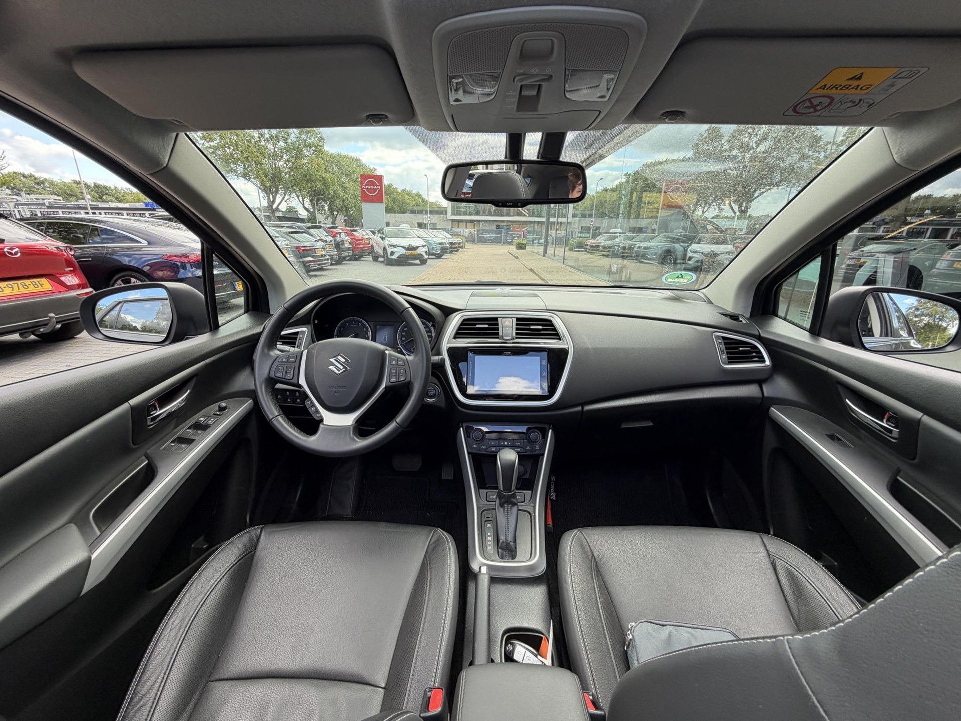 Suzuki S-Cross met kenteken L-965-KS – dashboard