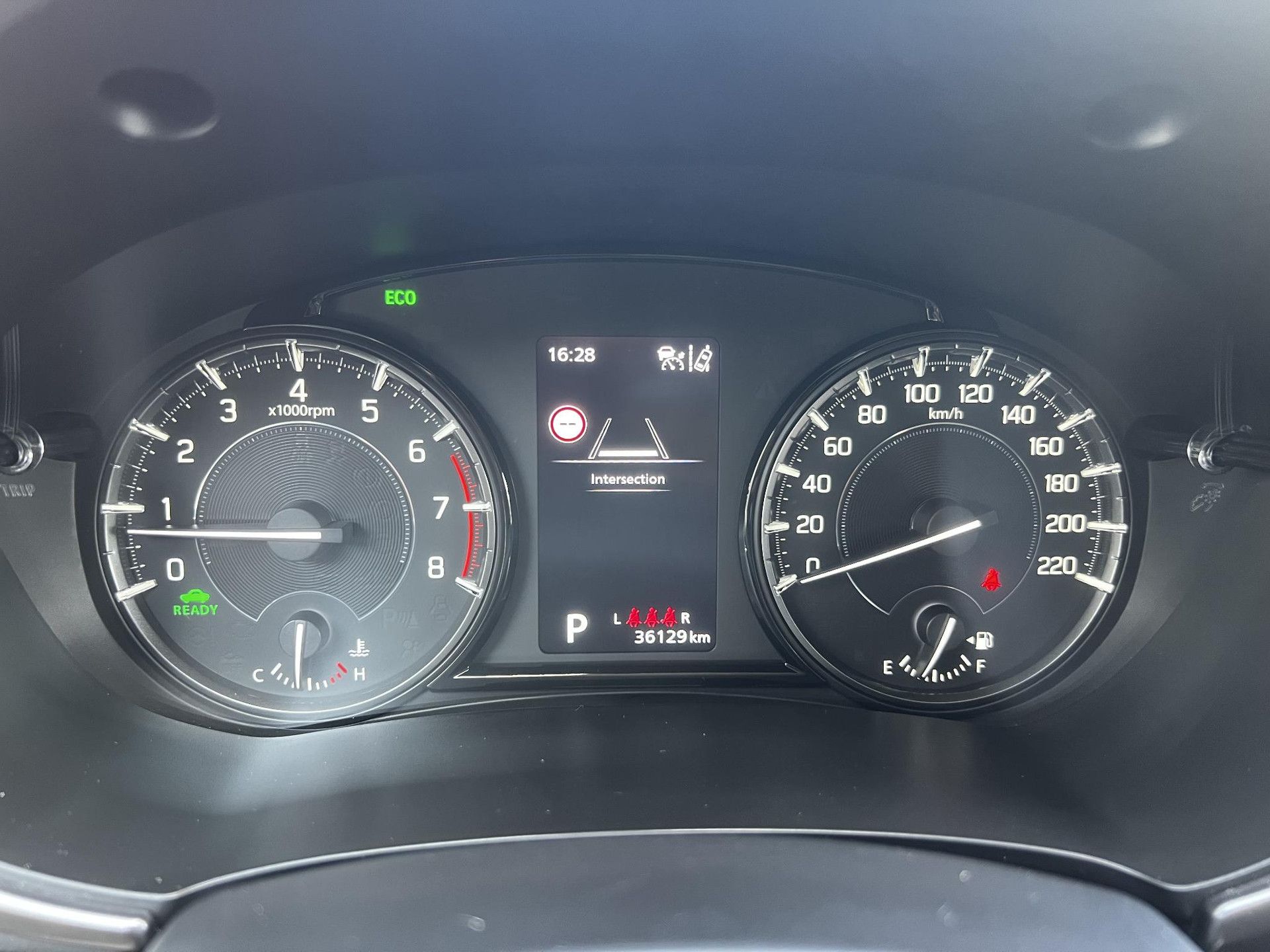 Suzuki Vitara met kenteken GRB-47-K – dashboard