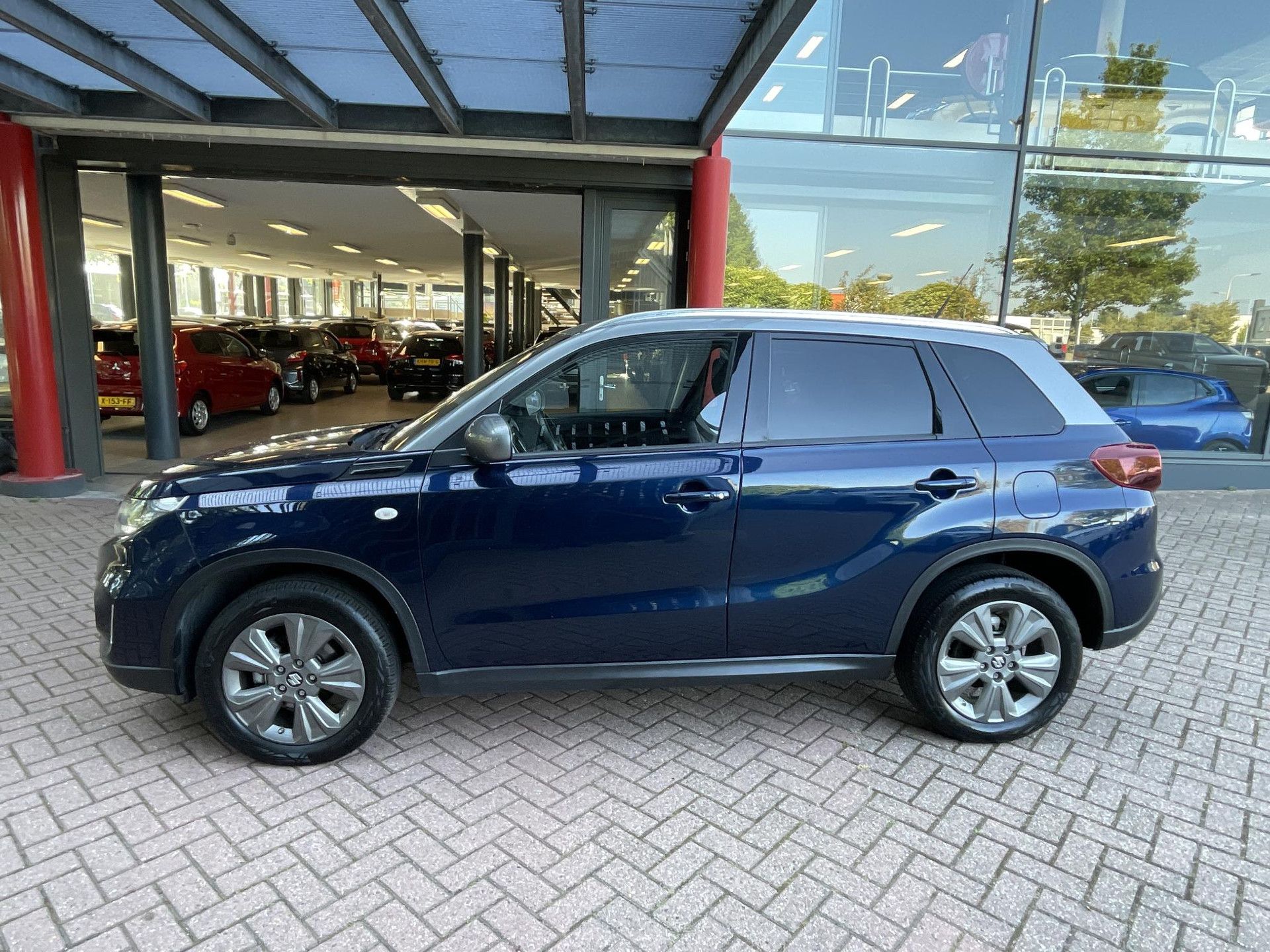 Suzuki Vitara met kenteken JRX-58-G – interieur