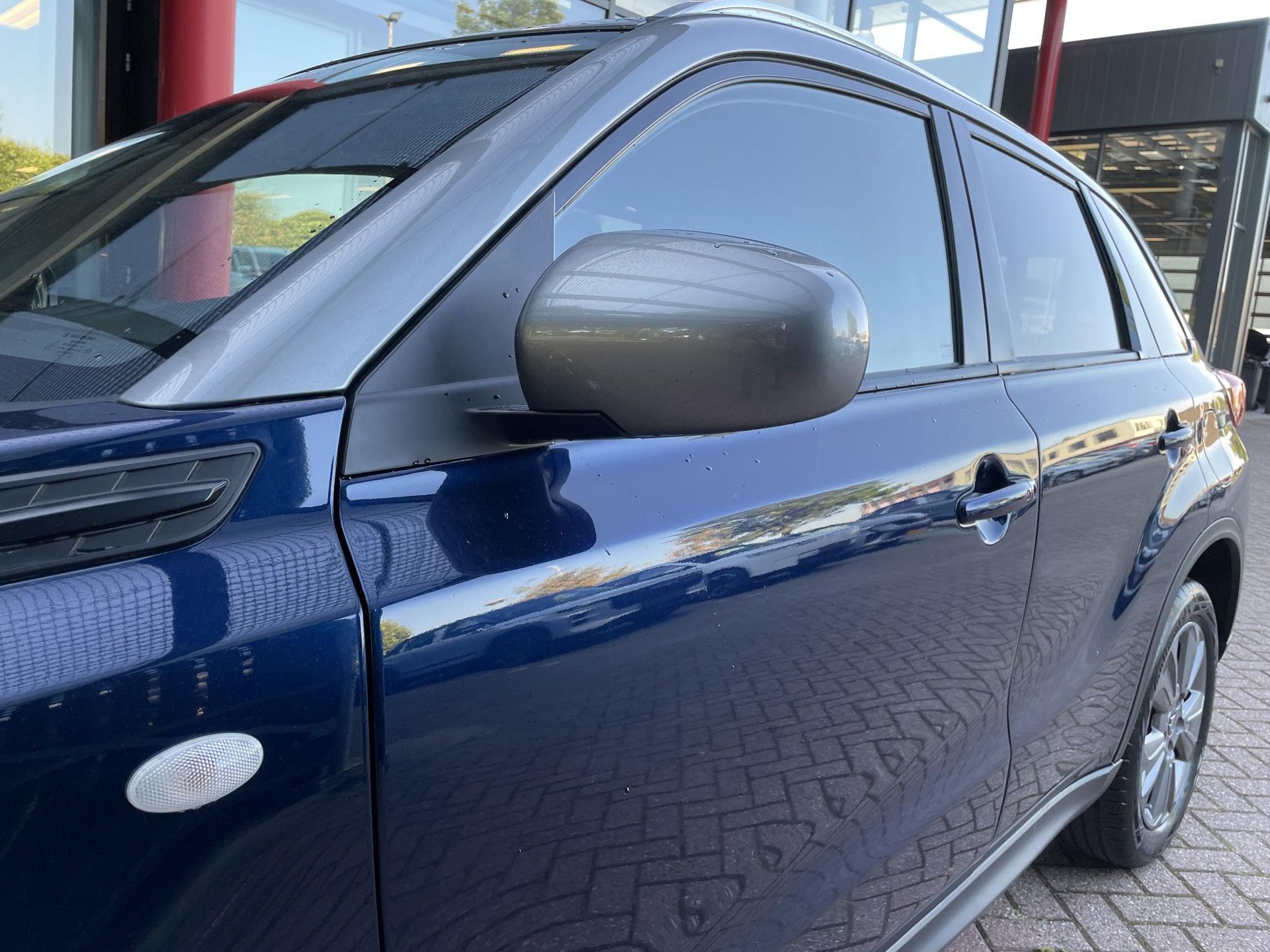 Suzuki Vitara met kenteken JRX-58-G – detailfoto