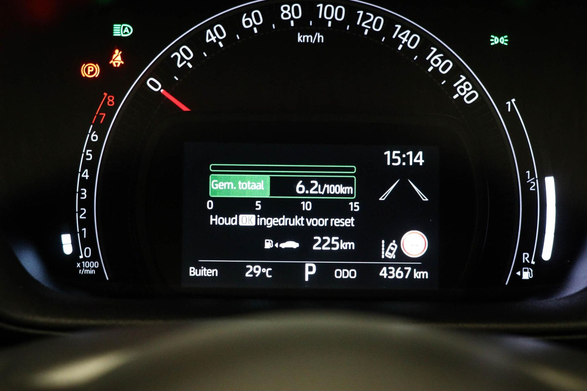Toyota Aygo met kenteken X-597-HL – dashboard