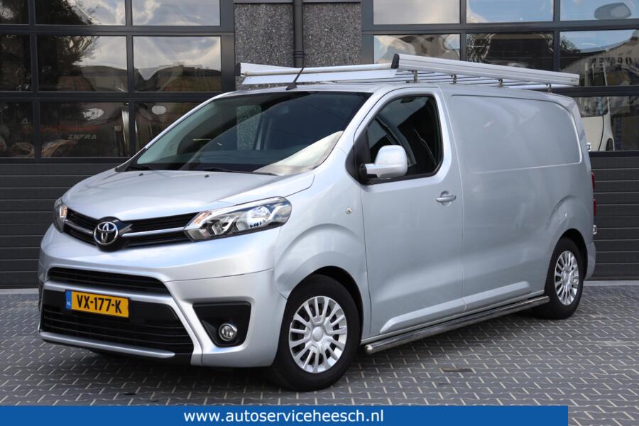 Toyota PROACE met kenteken VX-177-K – vooraanzicht