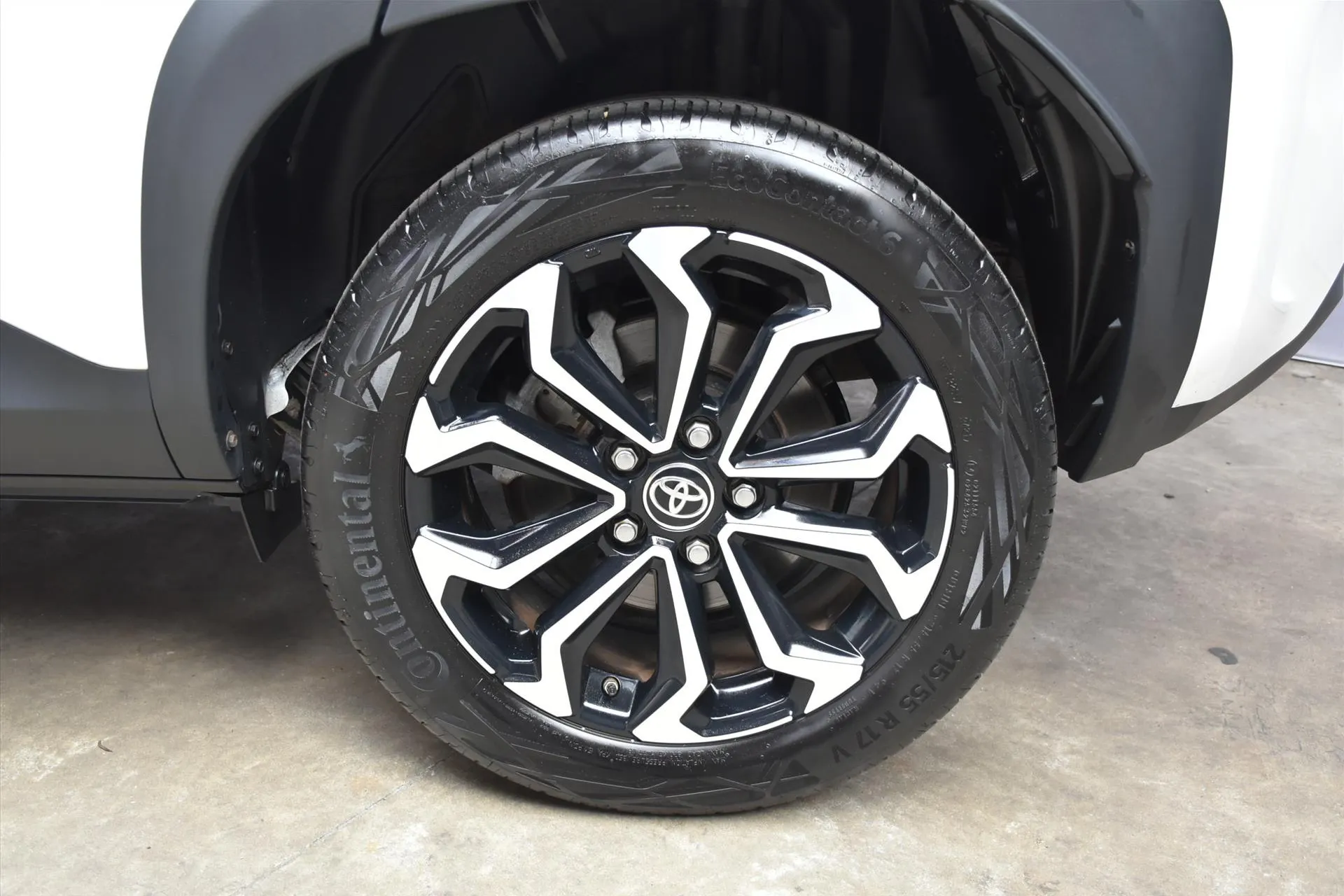 Toyota YarisCross met kenteken P-997-DZ – interieur