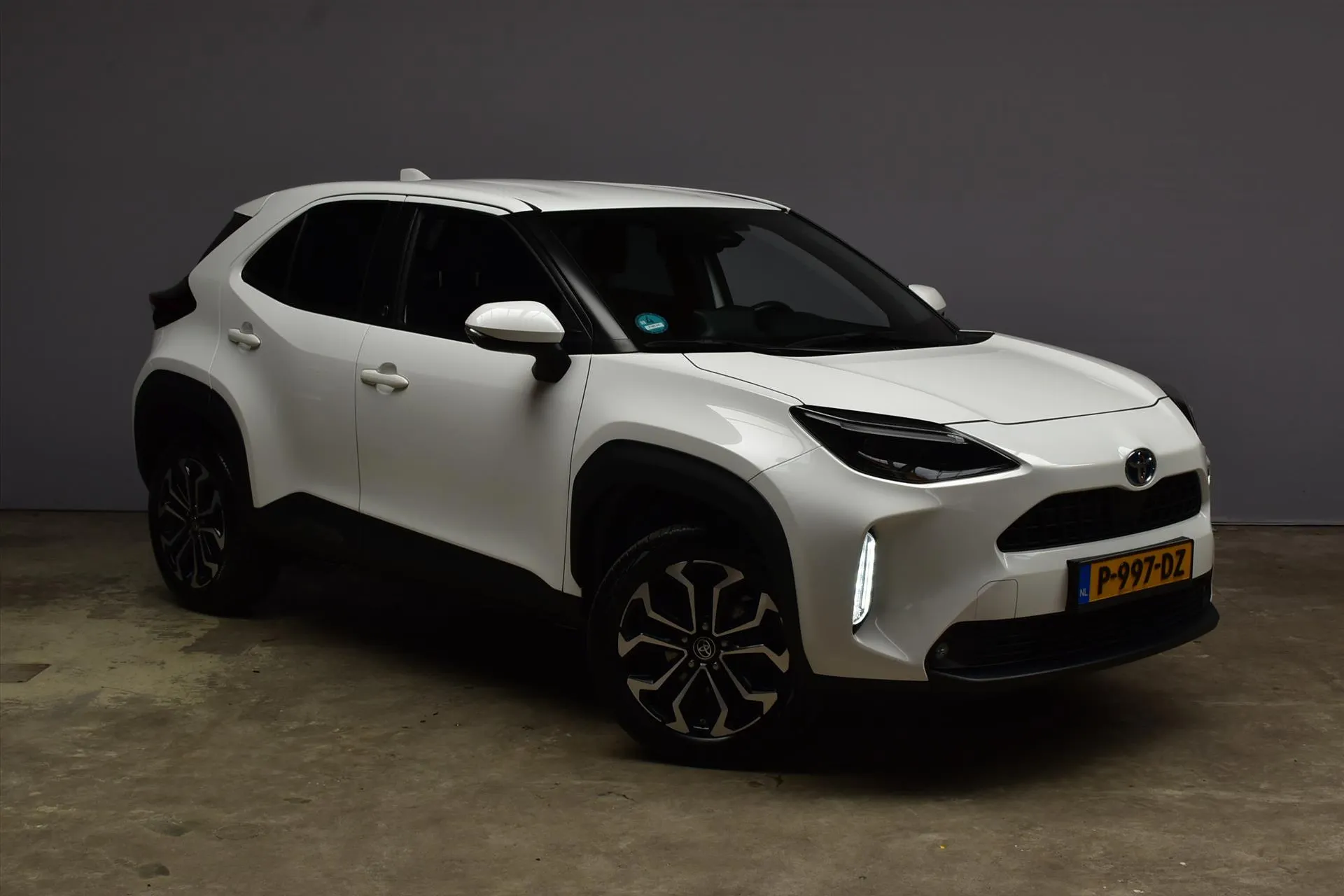Toyota YarisCross met kenteken P-997-DZ – dashboard