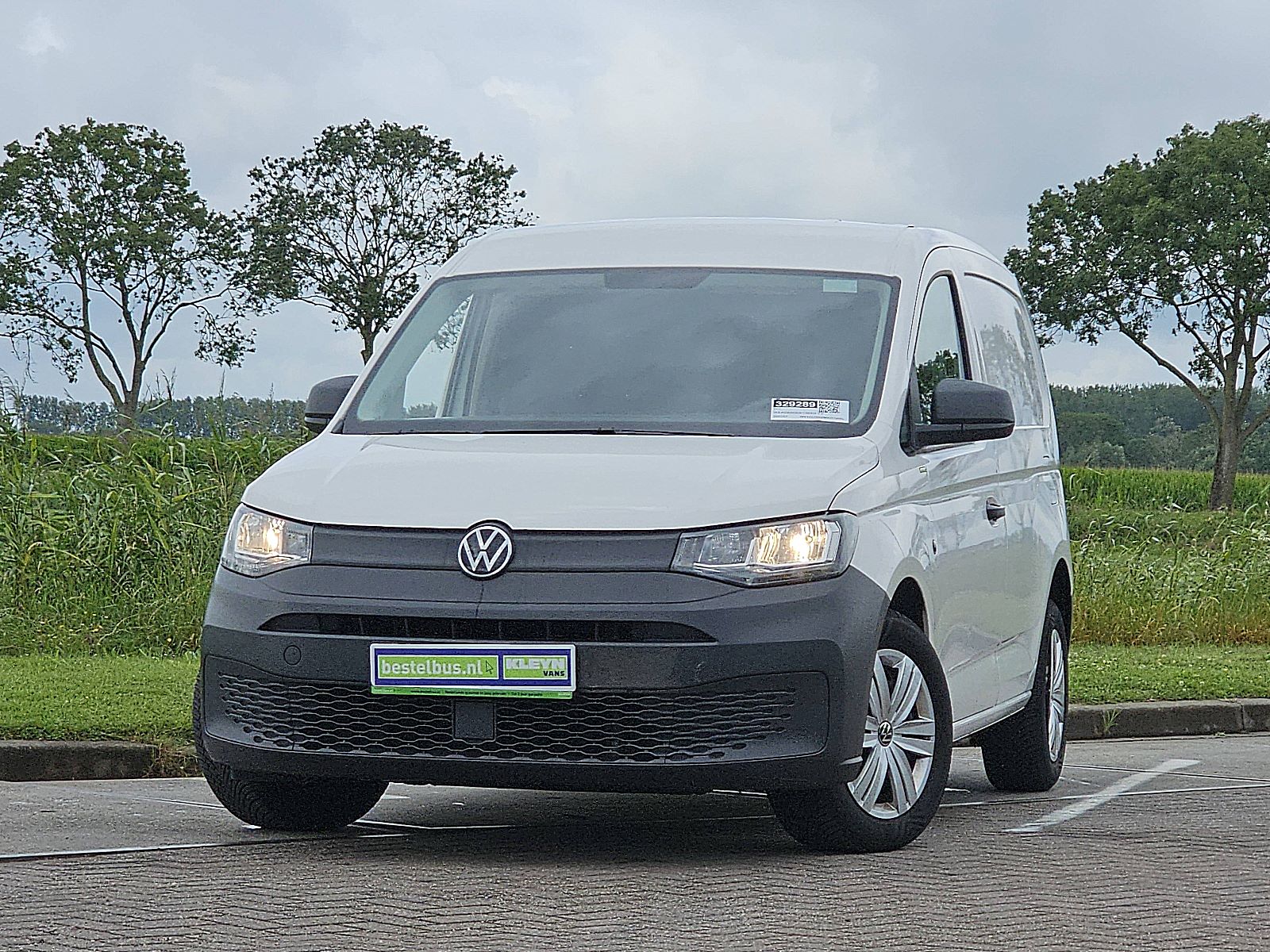 Volkswagen Caddy – vooraanzicht
