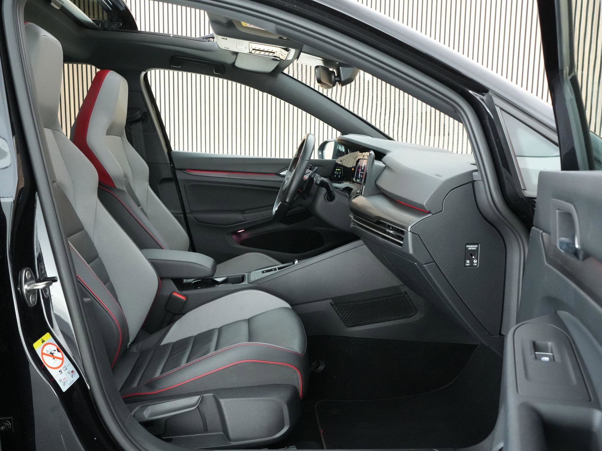 Volkswagen Golf – dashboard