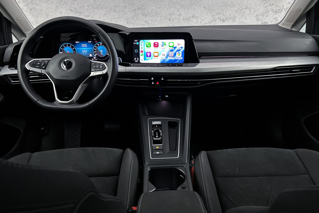 Volkswagen Golf – dashboard