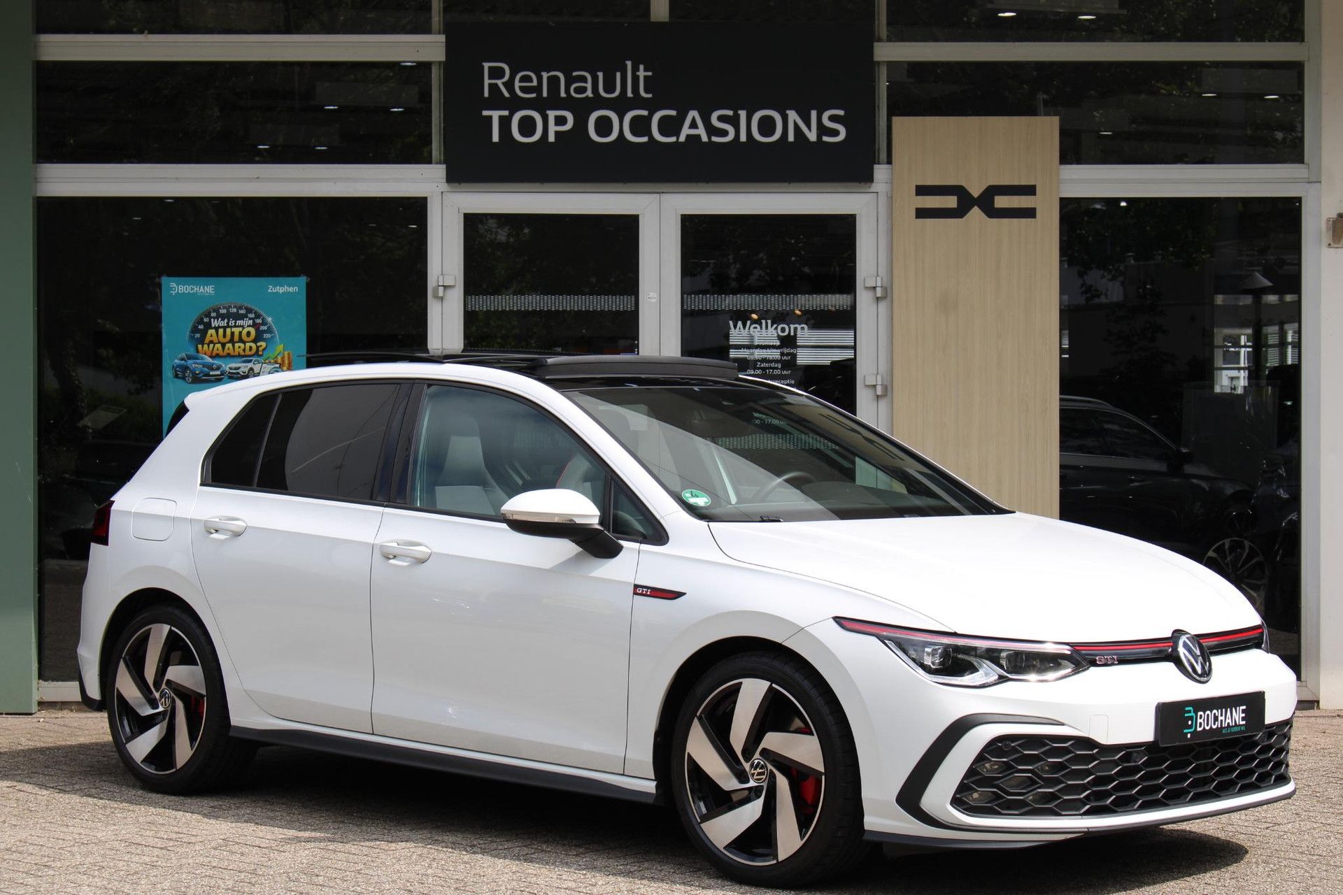 Volkswagen Golf met kenteken L-773-XZ – detailfoto