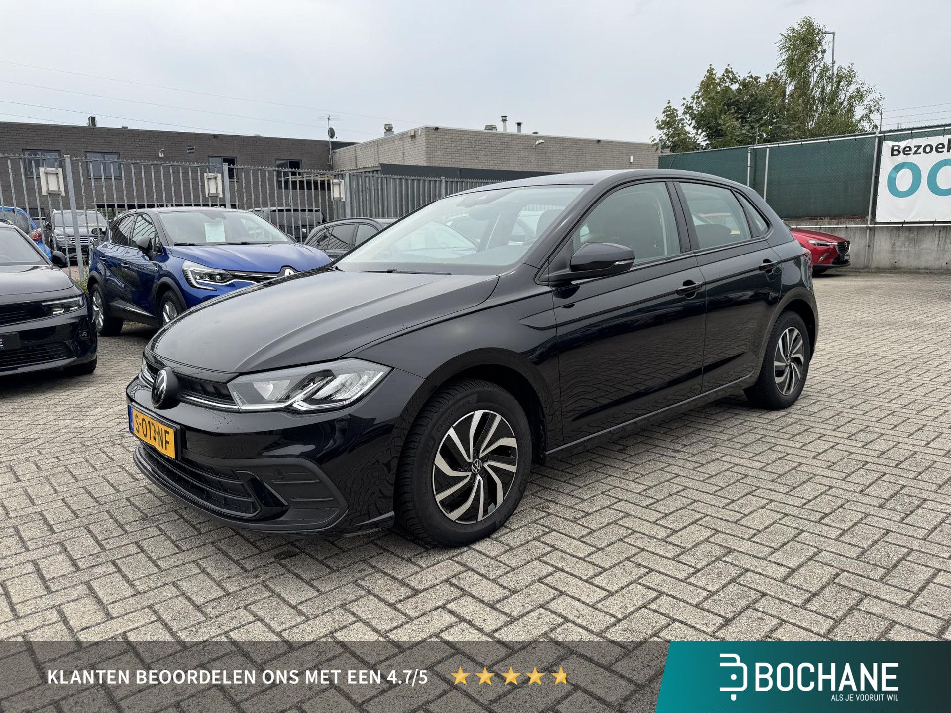 Volkswagen Polo met kenteken S-013-NF – vooraanzicht