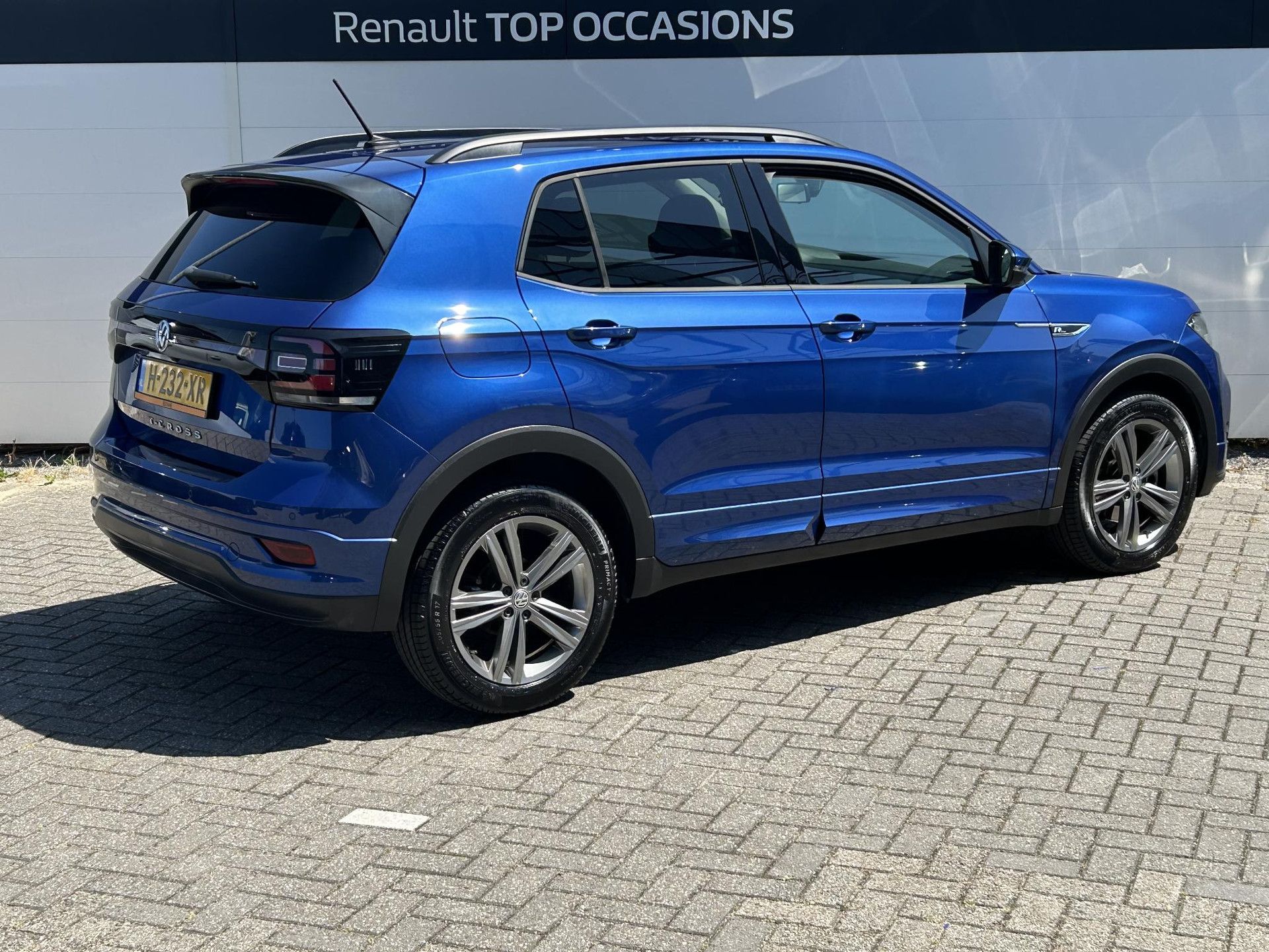 Volkswagen T-Cross met kenteken H-232-XR – achteraanzicht