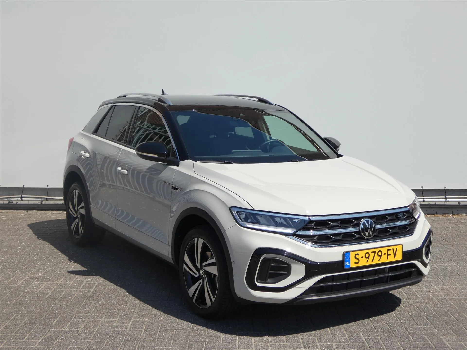 Volkswagen T-Roc met kenteken S-979-FV – interieur