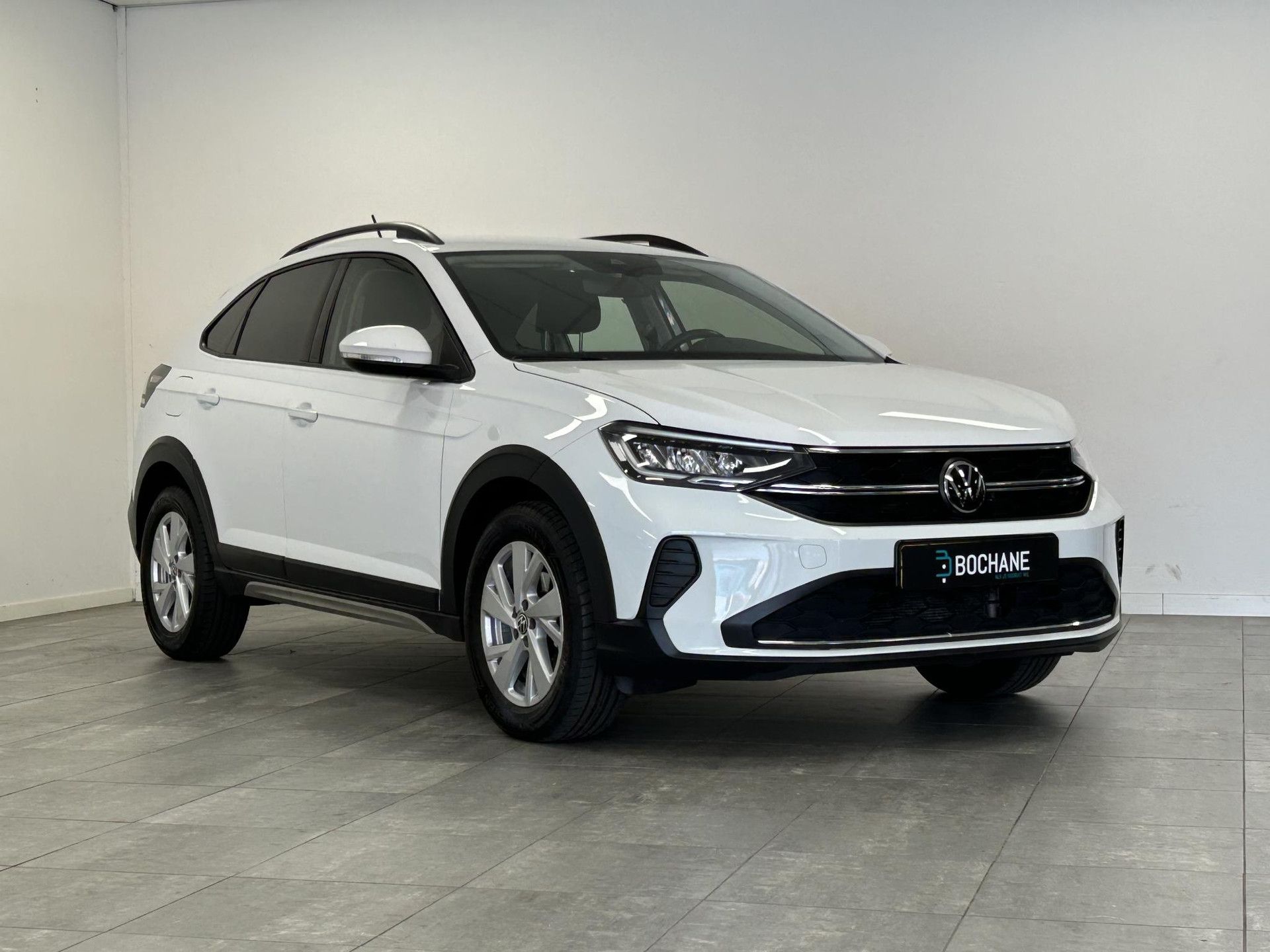 Volkswagen Taigo met kenteken R-370-XV – detailfoto