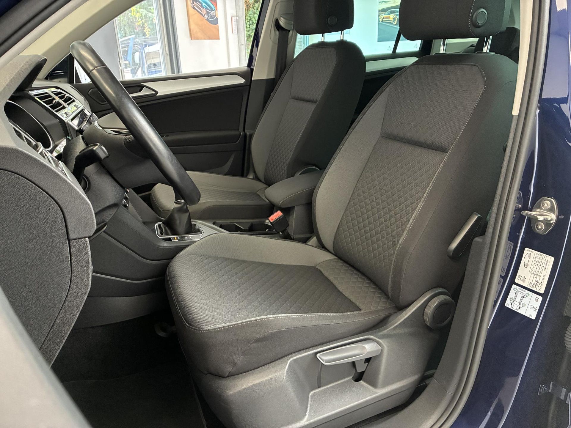 Volkswagen Tiguan met kenteken J-457-ZL – dashboard