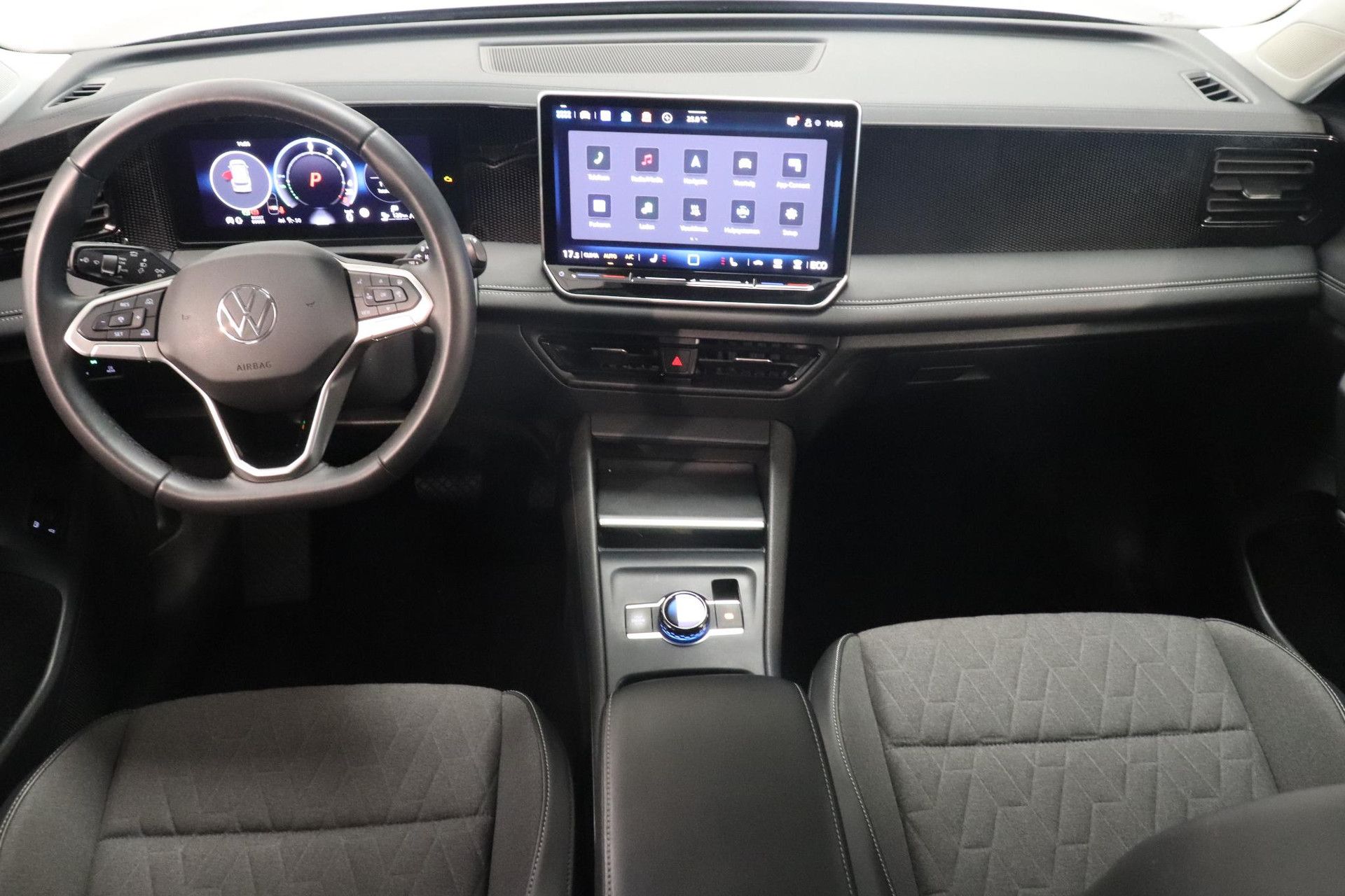 Volkswagen Tiguan met kenteken KPD-09-P – interieur