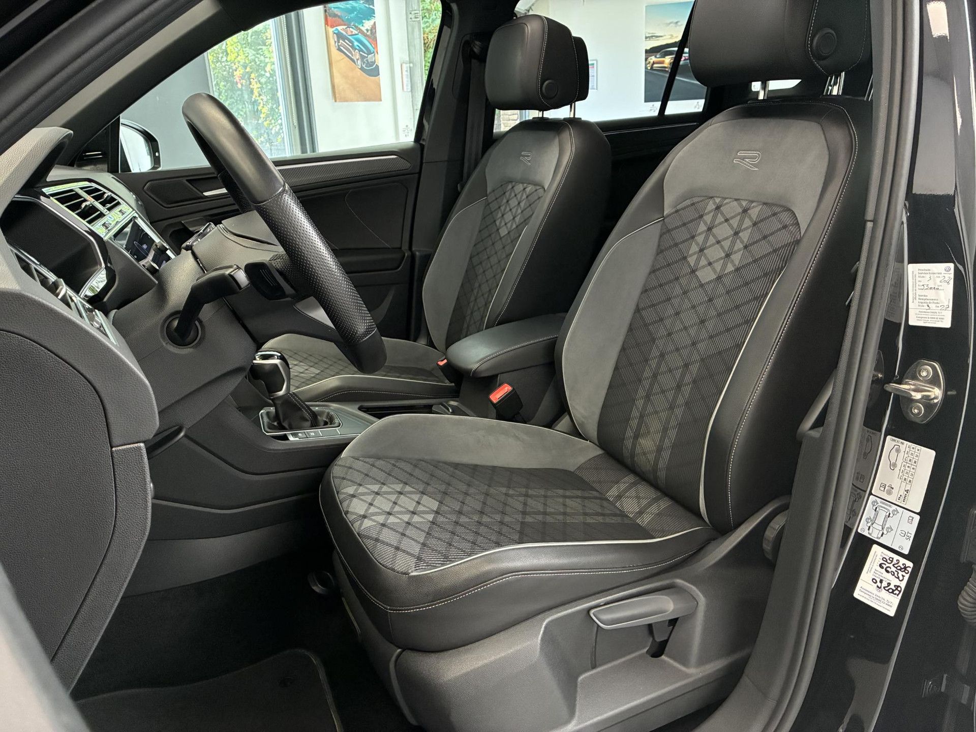 Volkswagen Tiguan met kenteken KSP-27-F – interieur