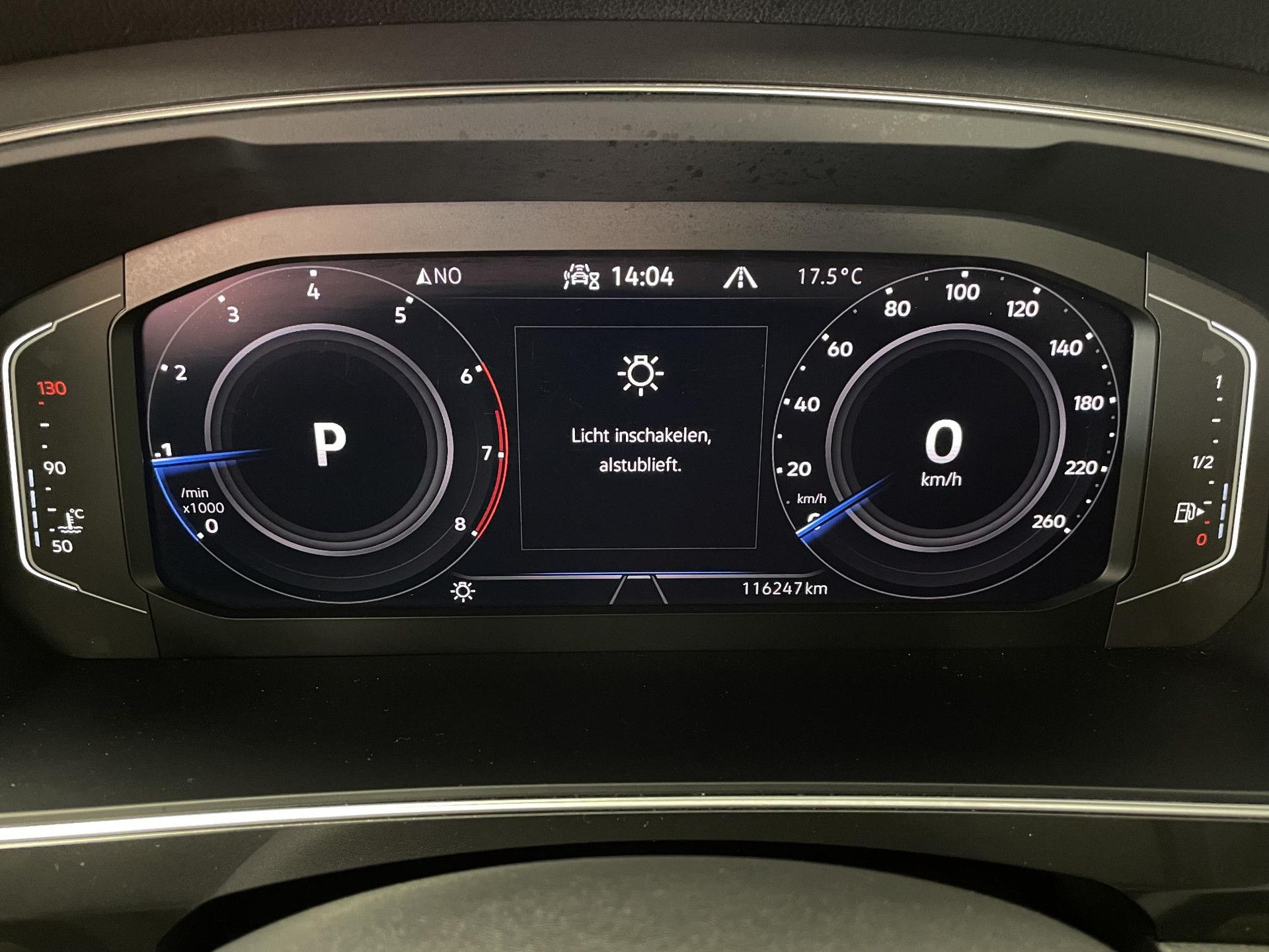 Volkswagen TiguanAllspace met kenteken K-627-ZF – dashboard