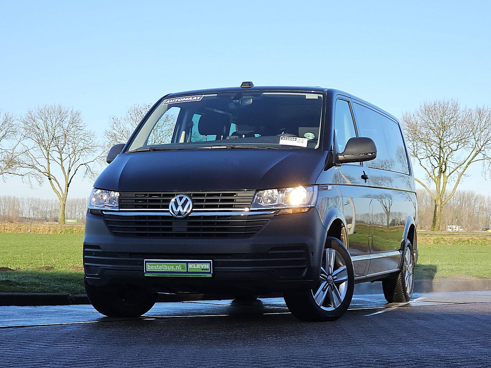 Volkswagen Transporter – vooraanzicht