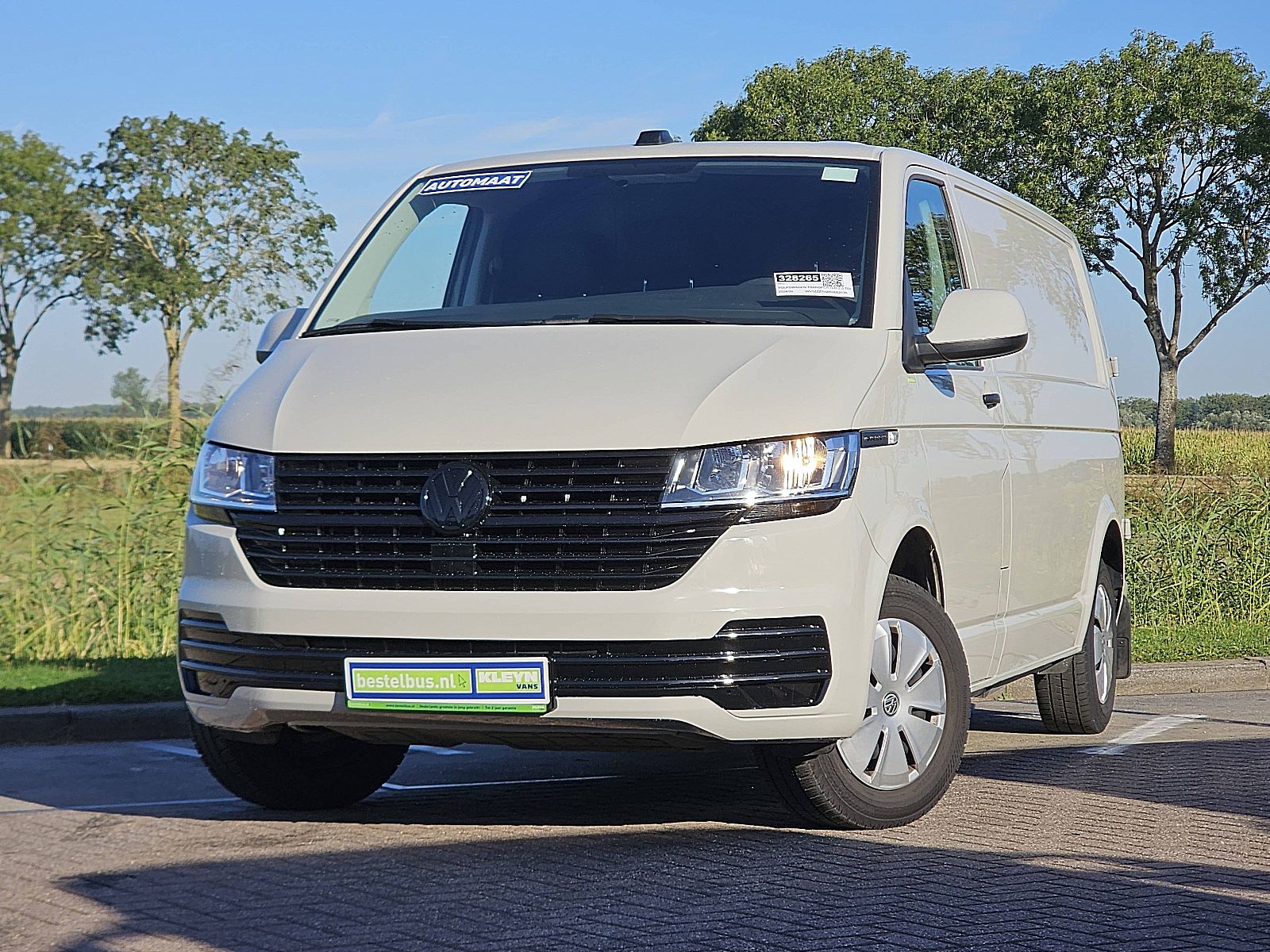 Volkswagen Transporter – vooraanzicht