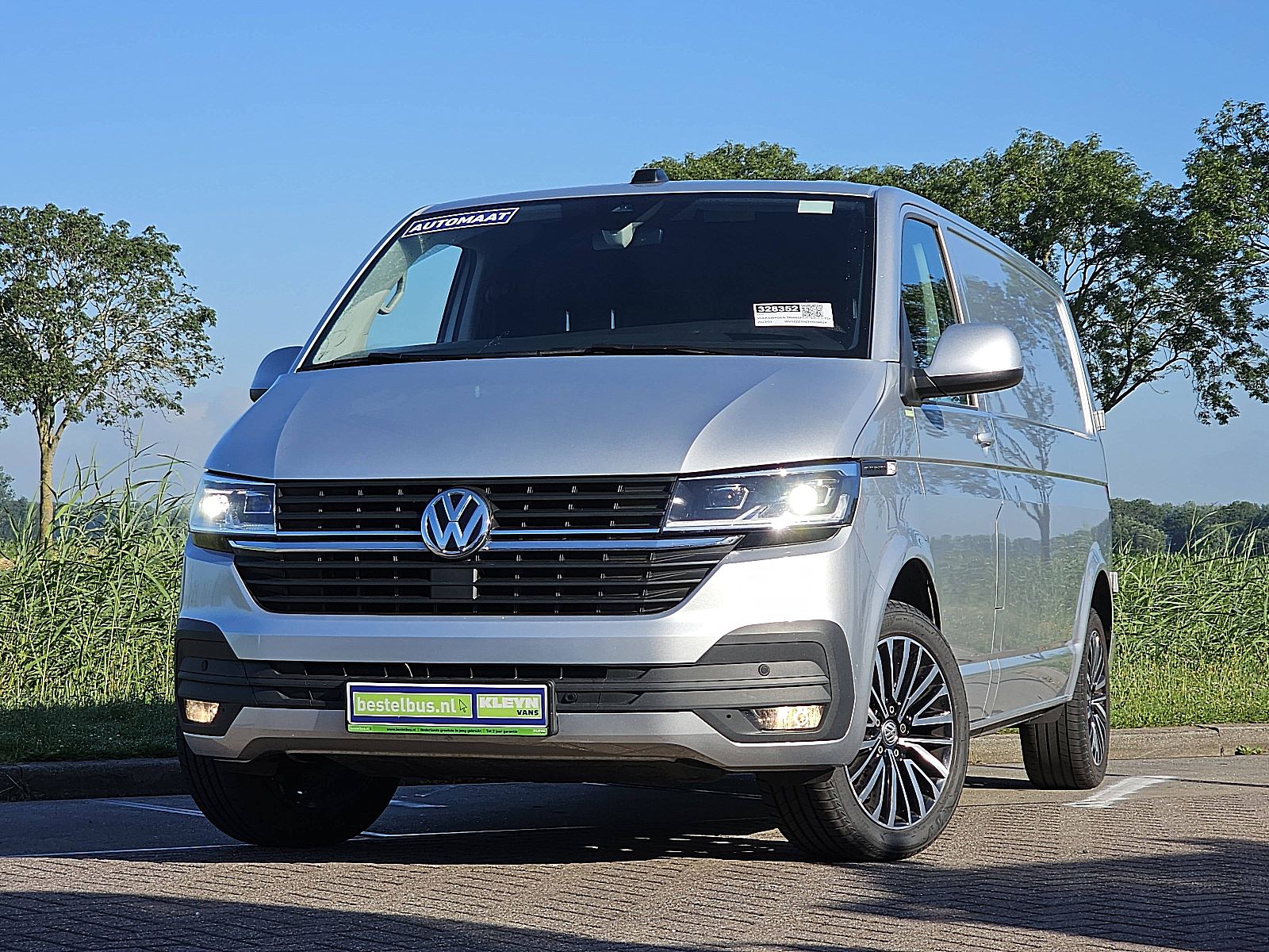 Volkswagen Transporter – vooraanzicht