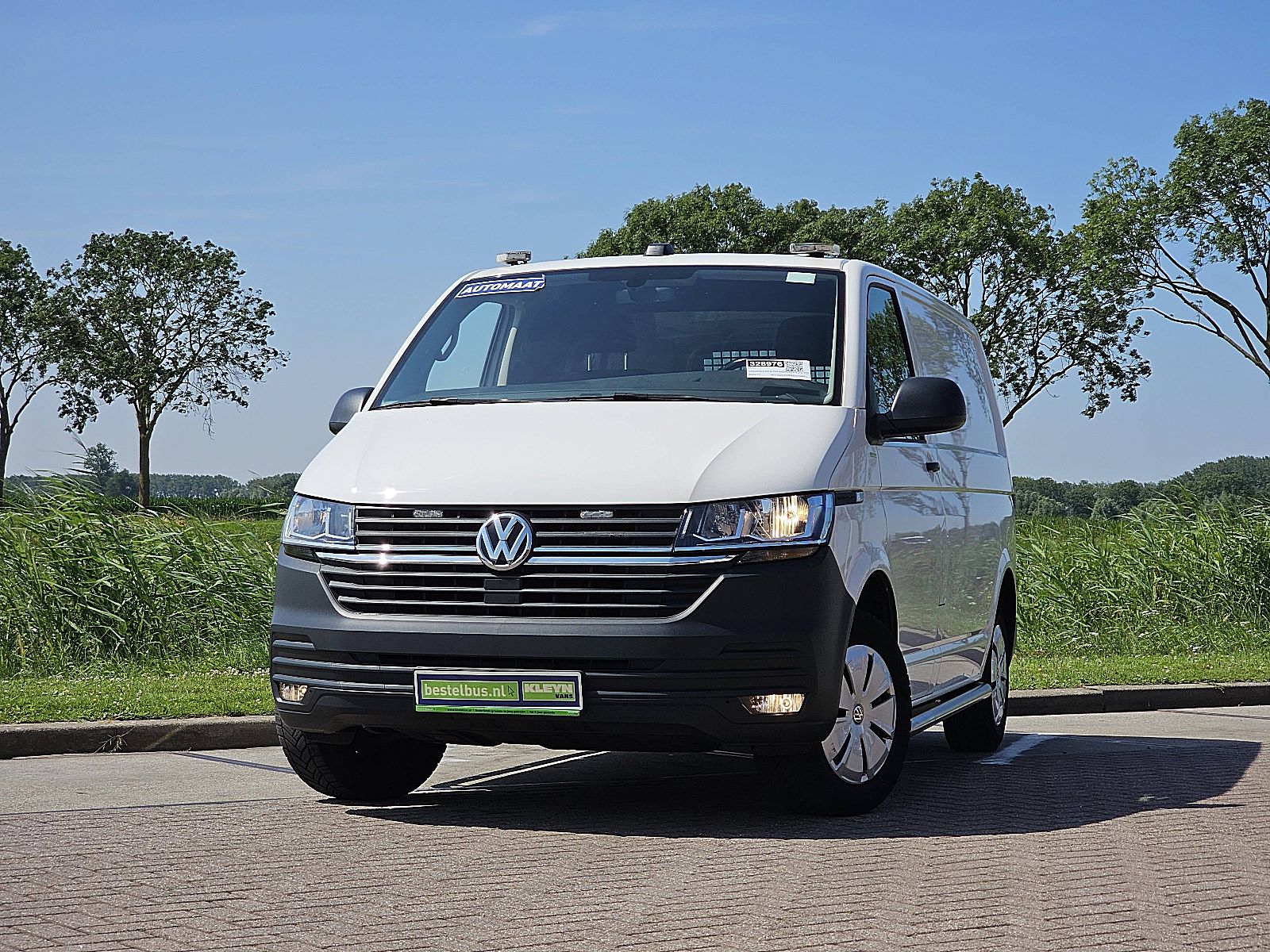 Volkswagen Transporter – vooraanzicht