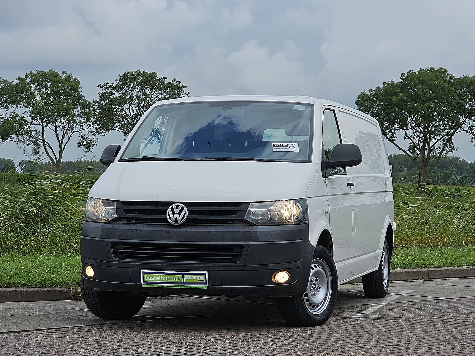 Volkswagen Transporter – vooraanzicht