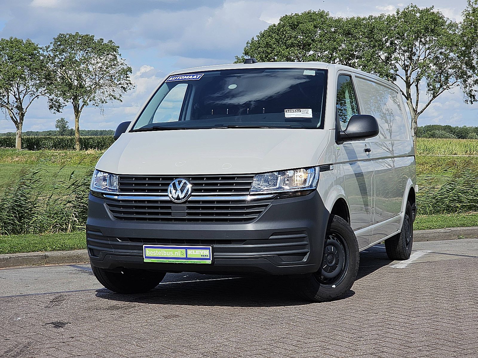 Volkswagen Transporter – vooraanzicht