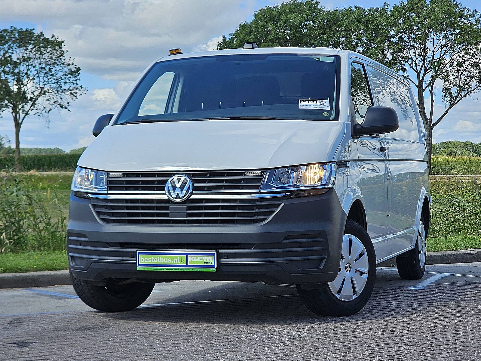Volkswagen Transporter – vooraanzicht