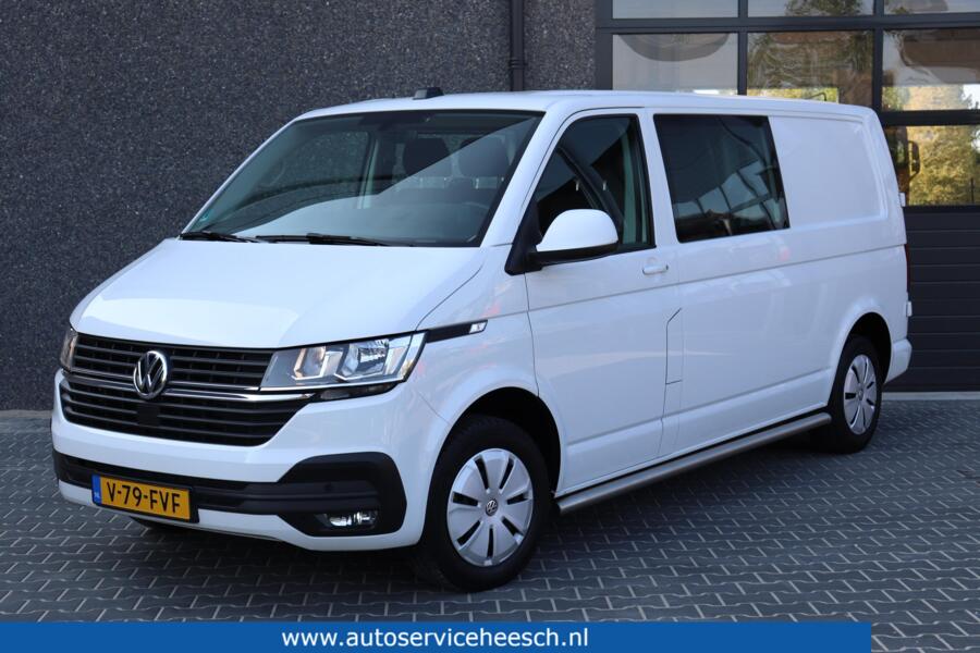 Volkswagen Transporter met kenteken V-79-FVF – vooraanzicht
