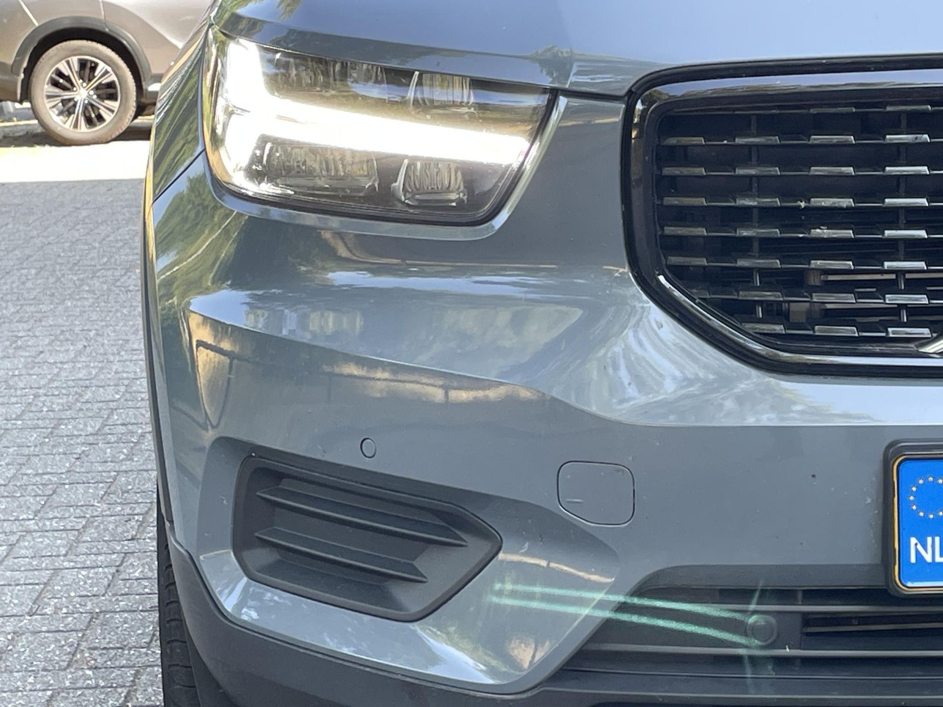 Volvo XC40 met kenteken H-536-VN – achteraanzicht