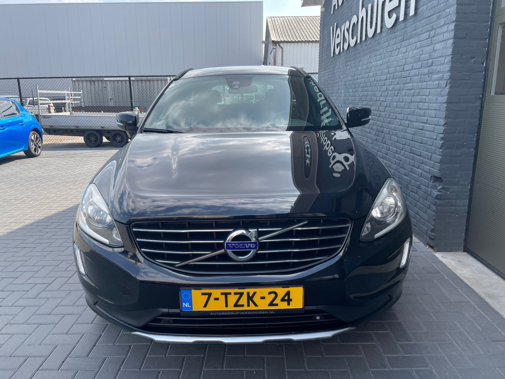 Volvo XC60 met kenteken 7-TZK-24 – interieur