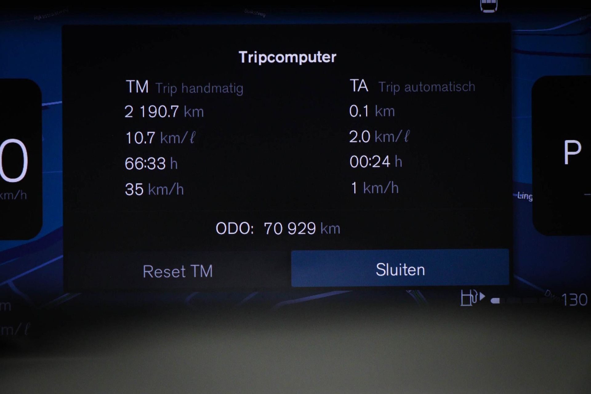 Volvo XC60 met kenteken T-642-LF – detailfoto