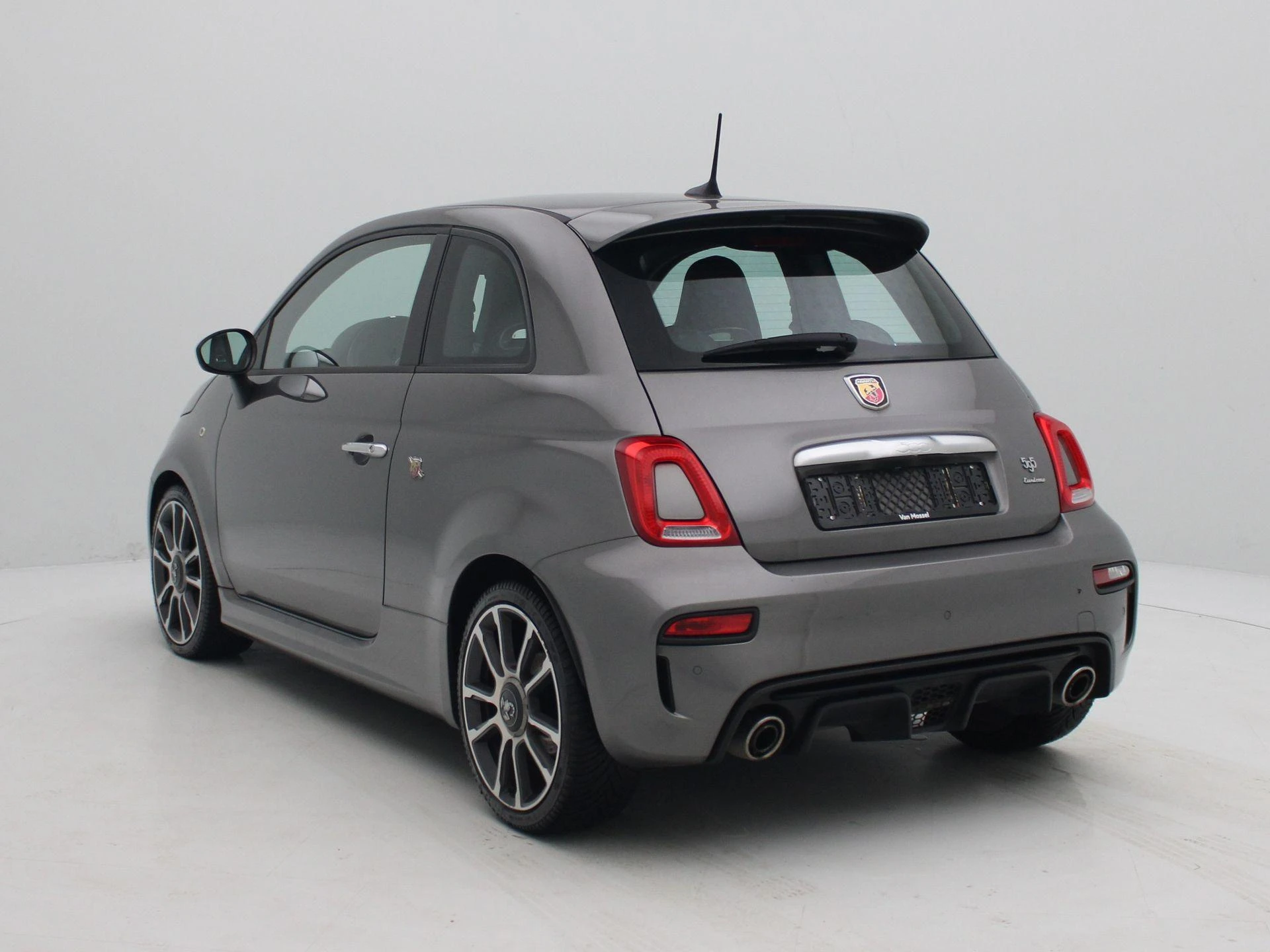 Abarth 595 met kenteken KVN-43-B – autofoto 3