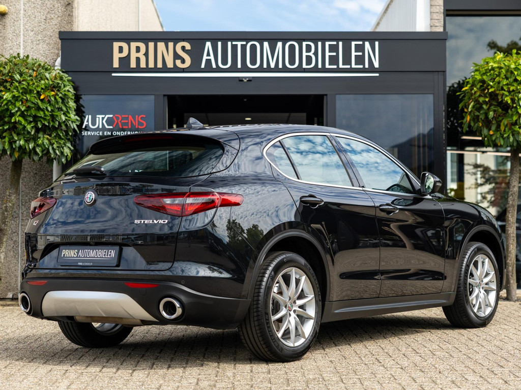 Alfa Romeo Stelvio – dashboard