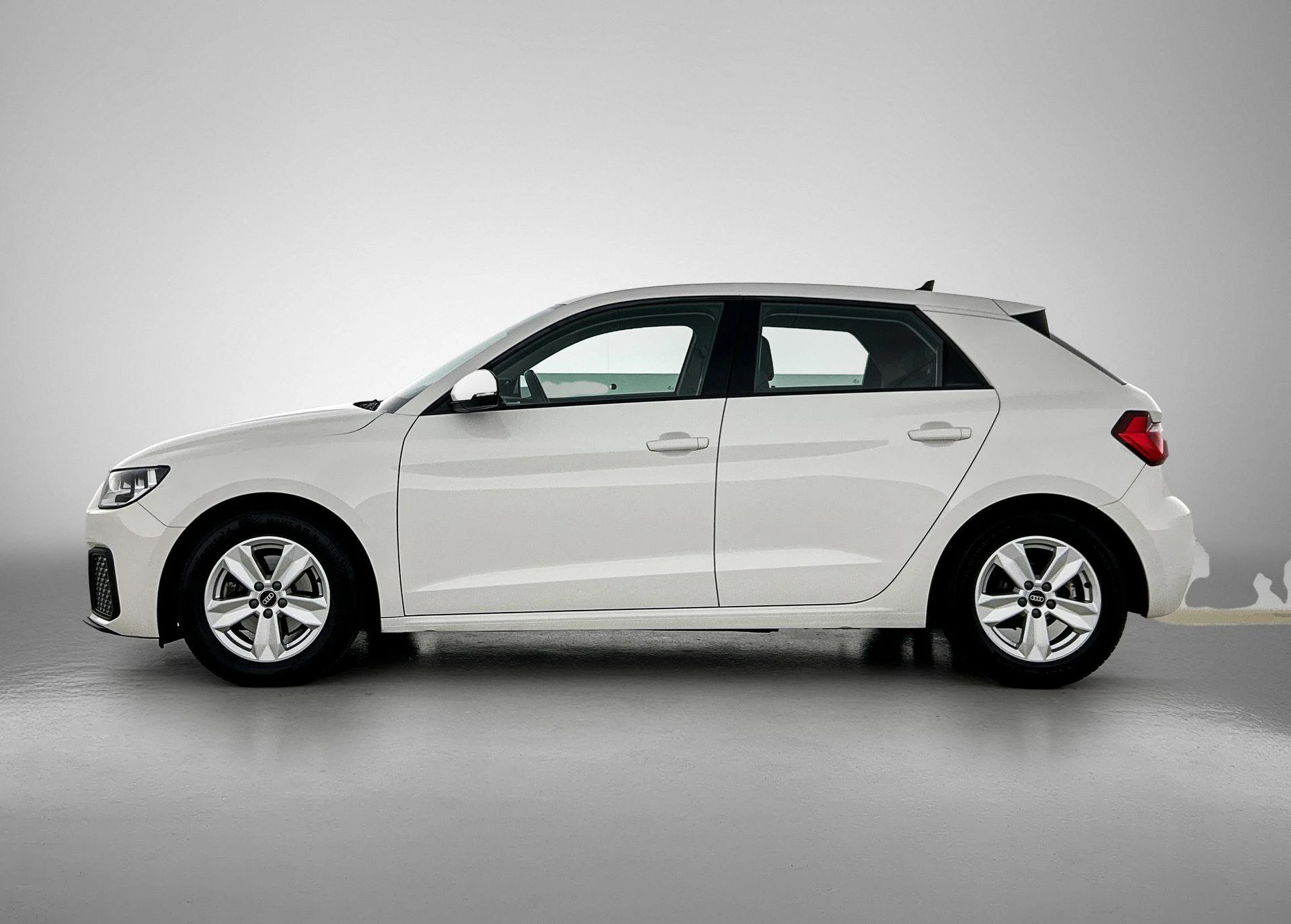 Audi A1 Sportback met kenteken P-737-XT – autofoto 4