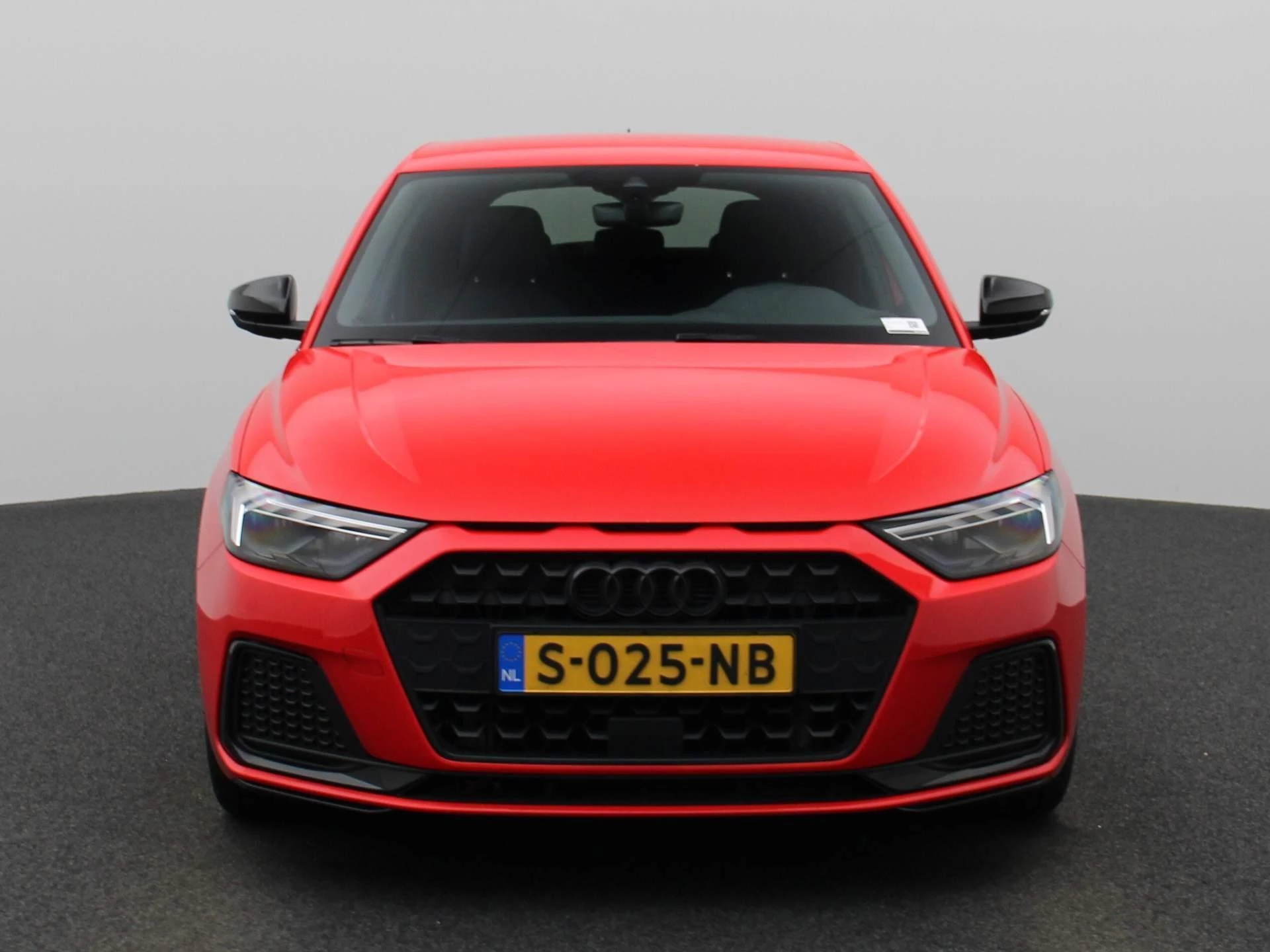 Audi A1 Sportback met kenteken S-025-NB – autofoto 3