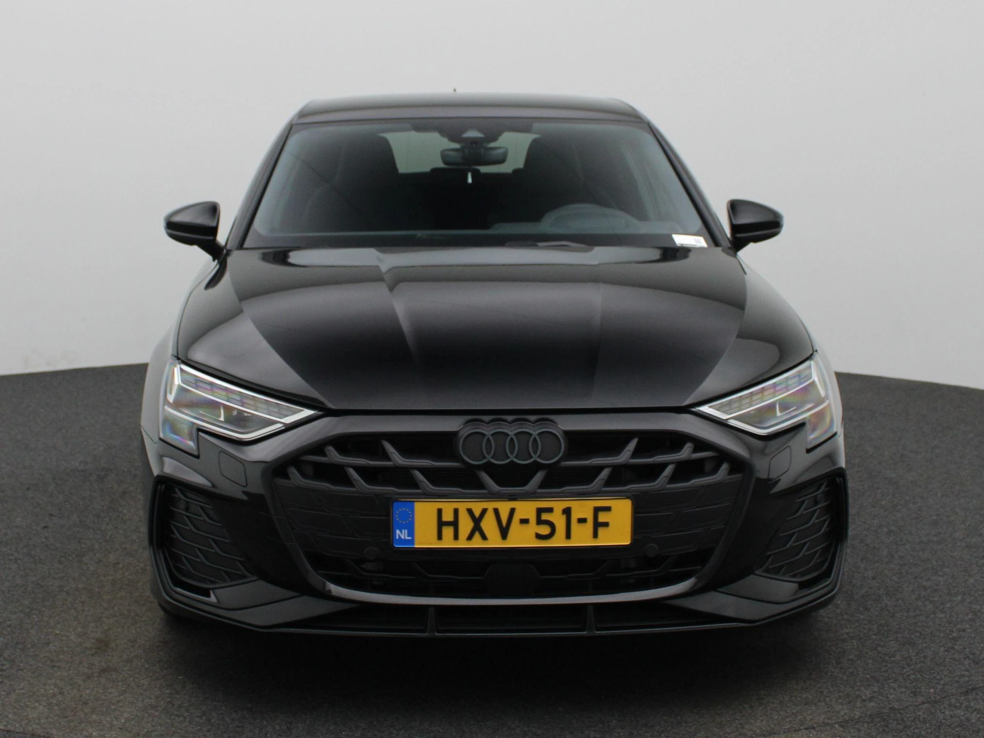 Audi A3 met kenteken 143 – autofoto 3