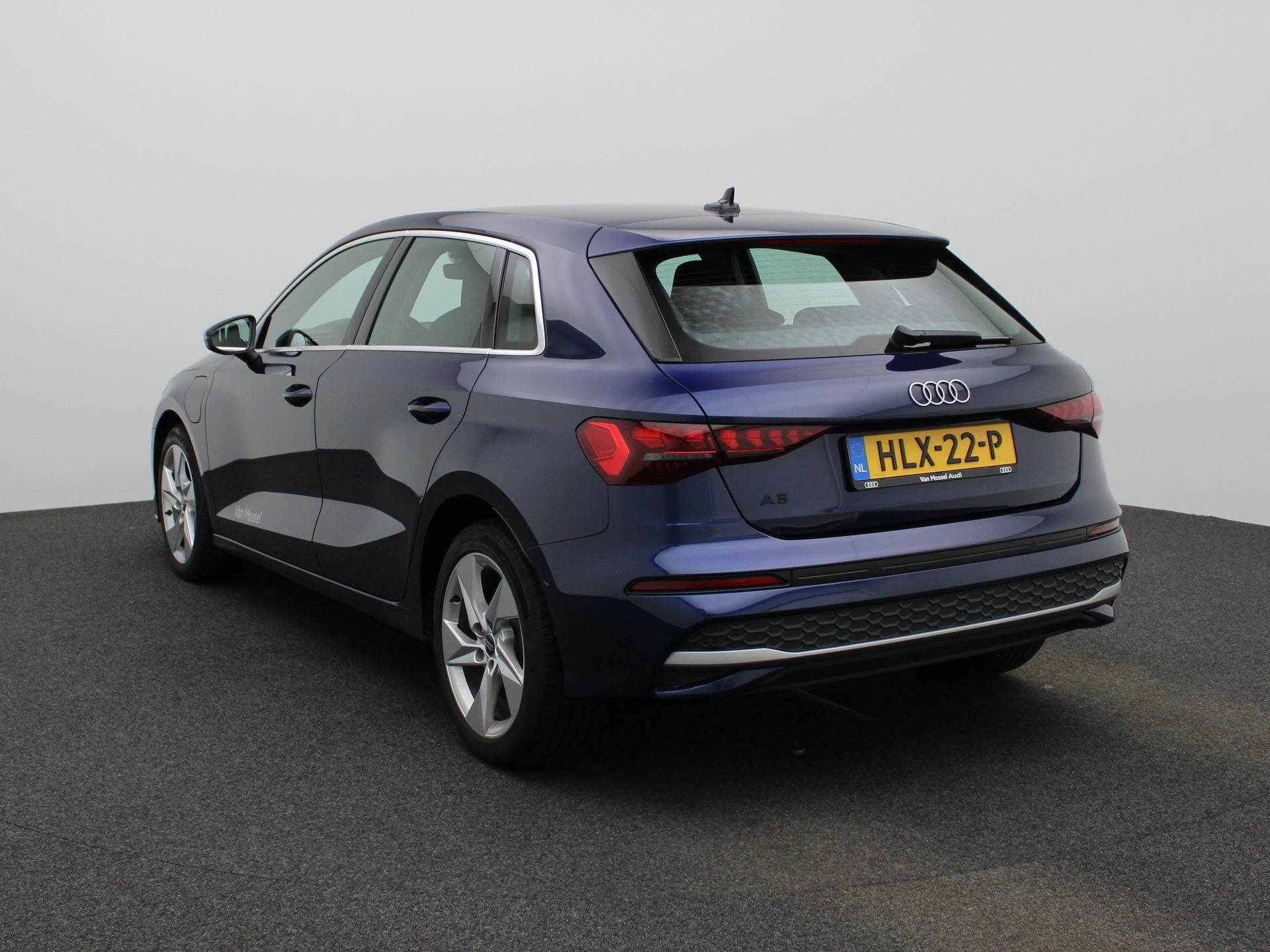 Audi A3 met kenteken 03100 – autofoto 3