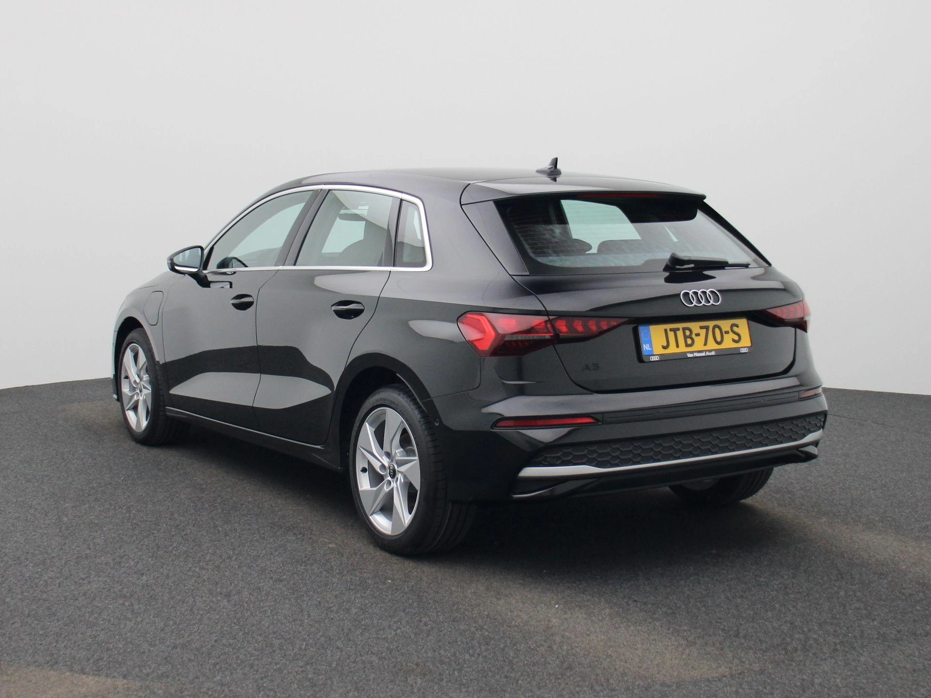 Audi A3 met kenteken 11100 – autofoto 4