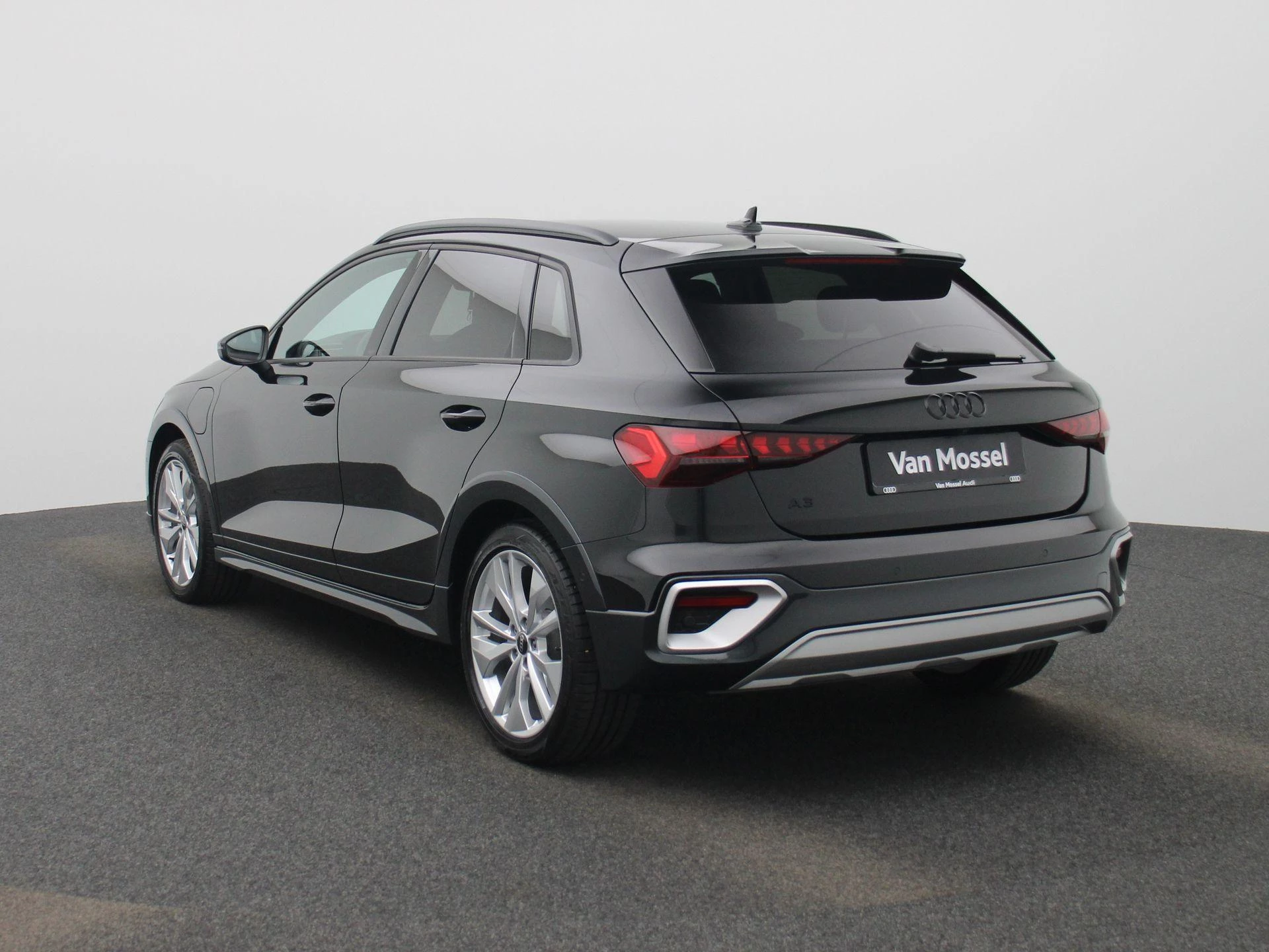 Audi A3 met kenteken 03100 – autofoto 4