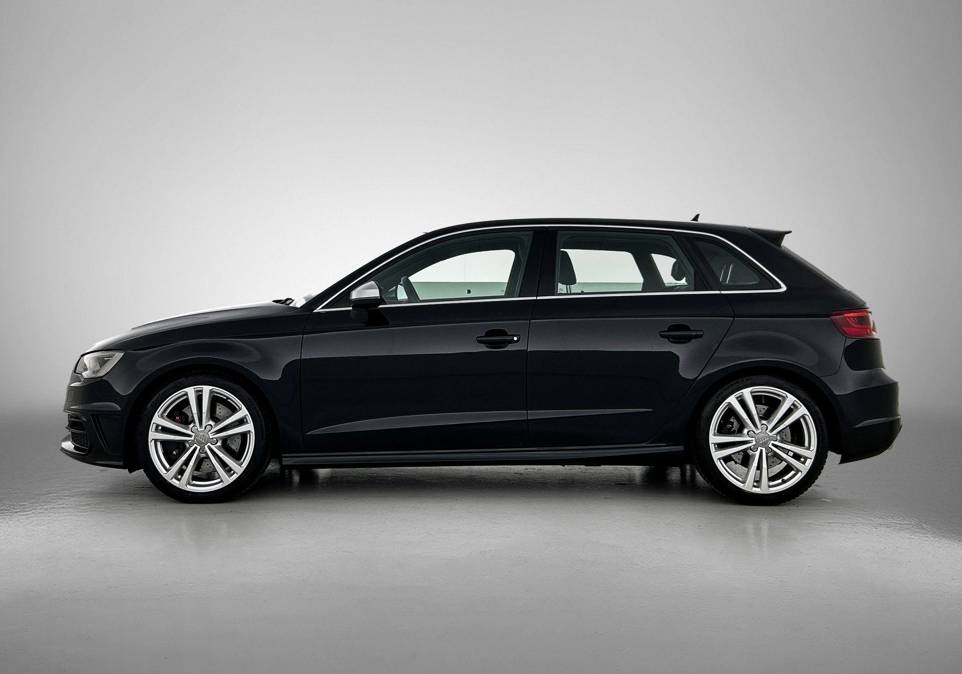 Audi A3 met kenteken 70100 – autofoto 4