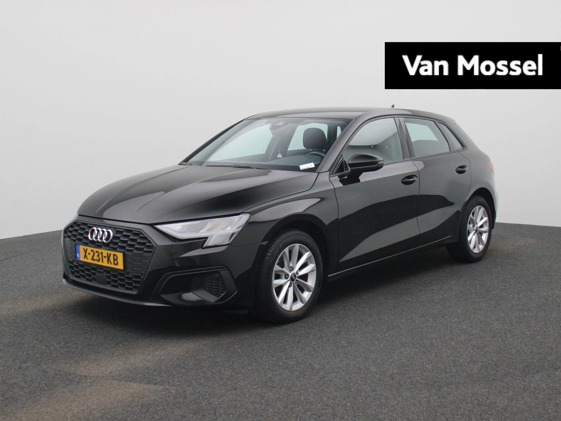 Audi A3 met kenteken X-231-KB – autofoto 2