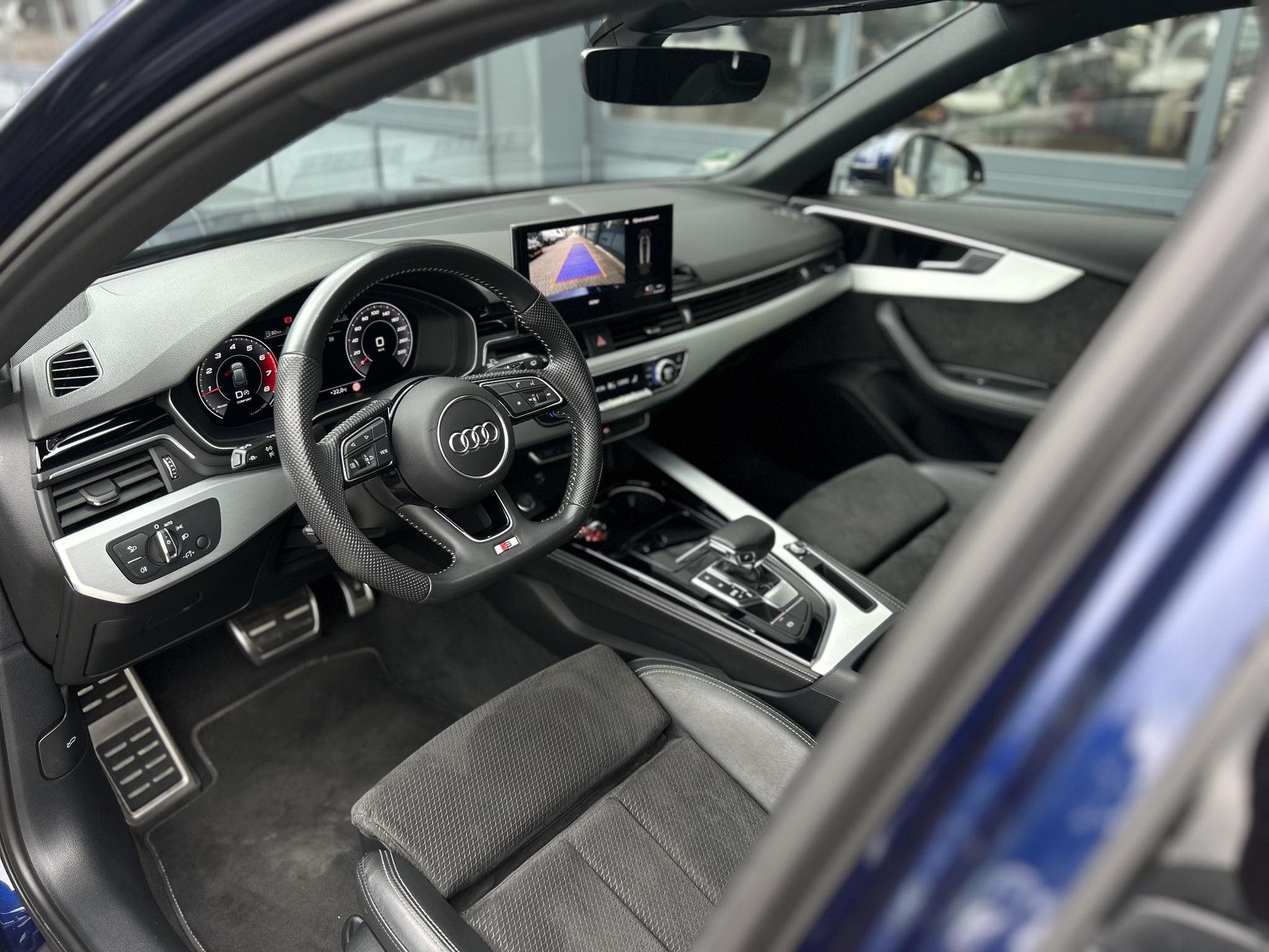 Audi A4 met kenteken K-116-ZT – dashboard