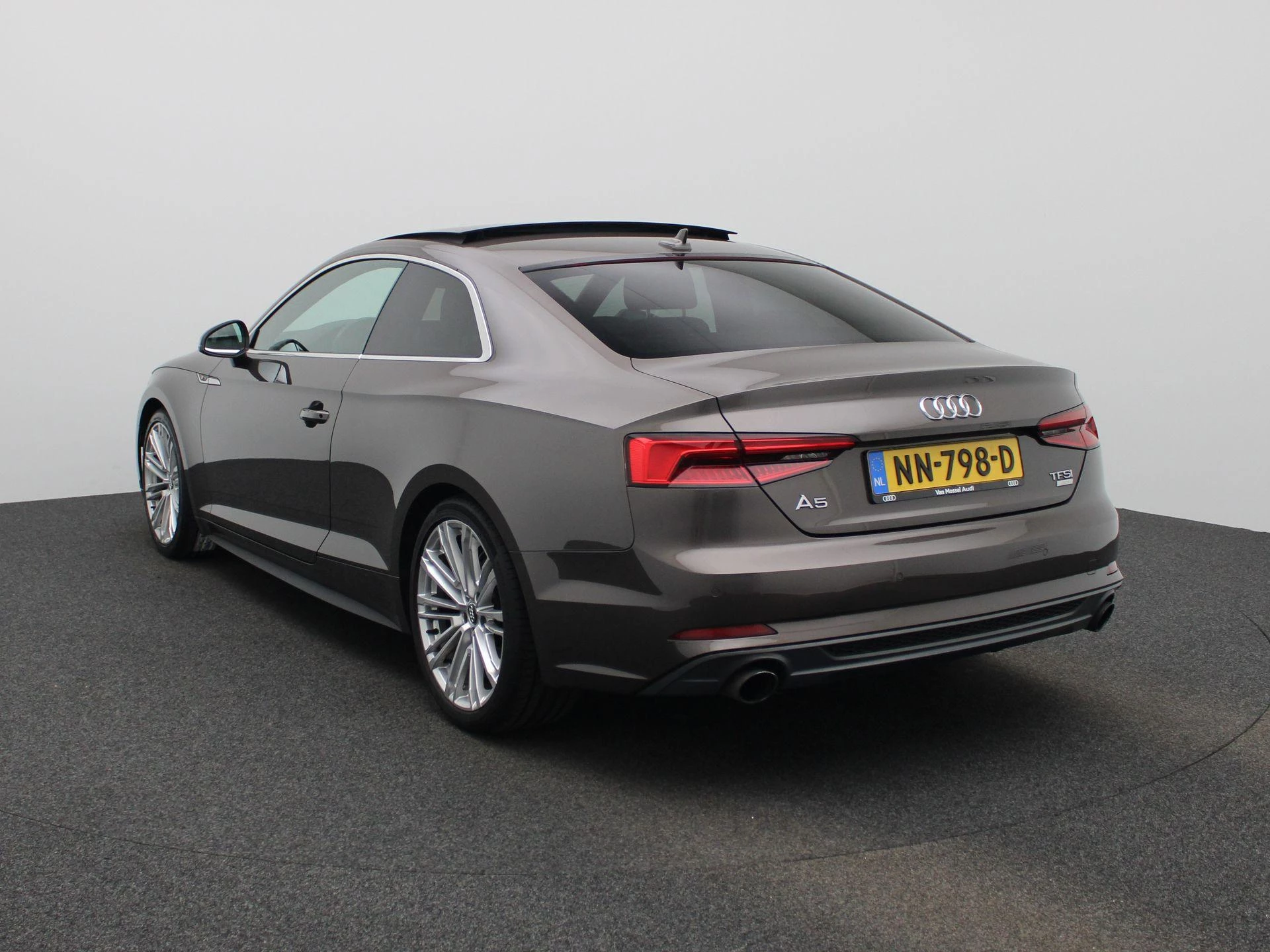 Audi A5 met kenteken 54100 – autofoto 3