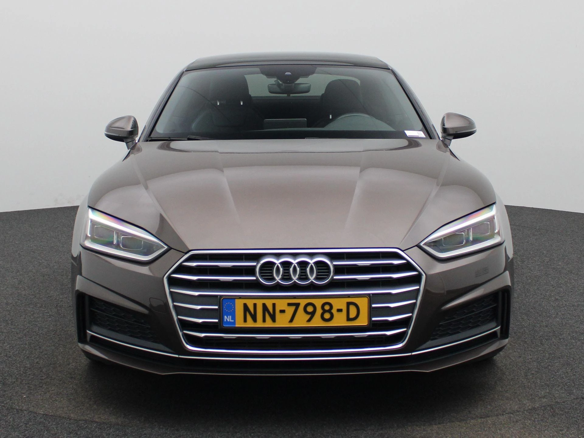 Audi A5 met kenteken 54100 – autofoto 4