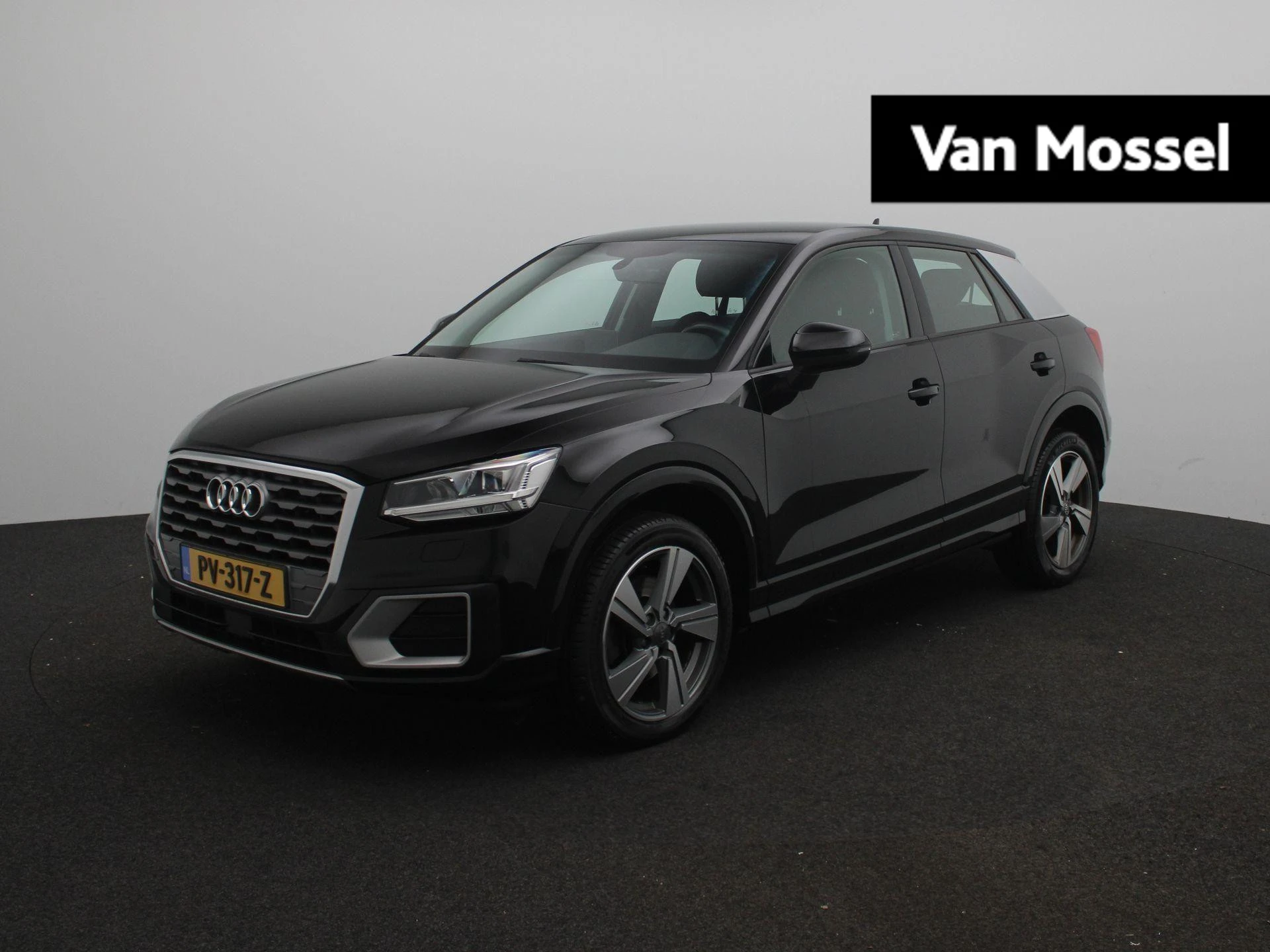 Audi Q2 met kenteken 53100 – autofoto 2