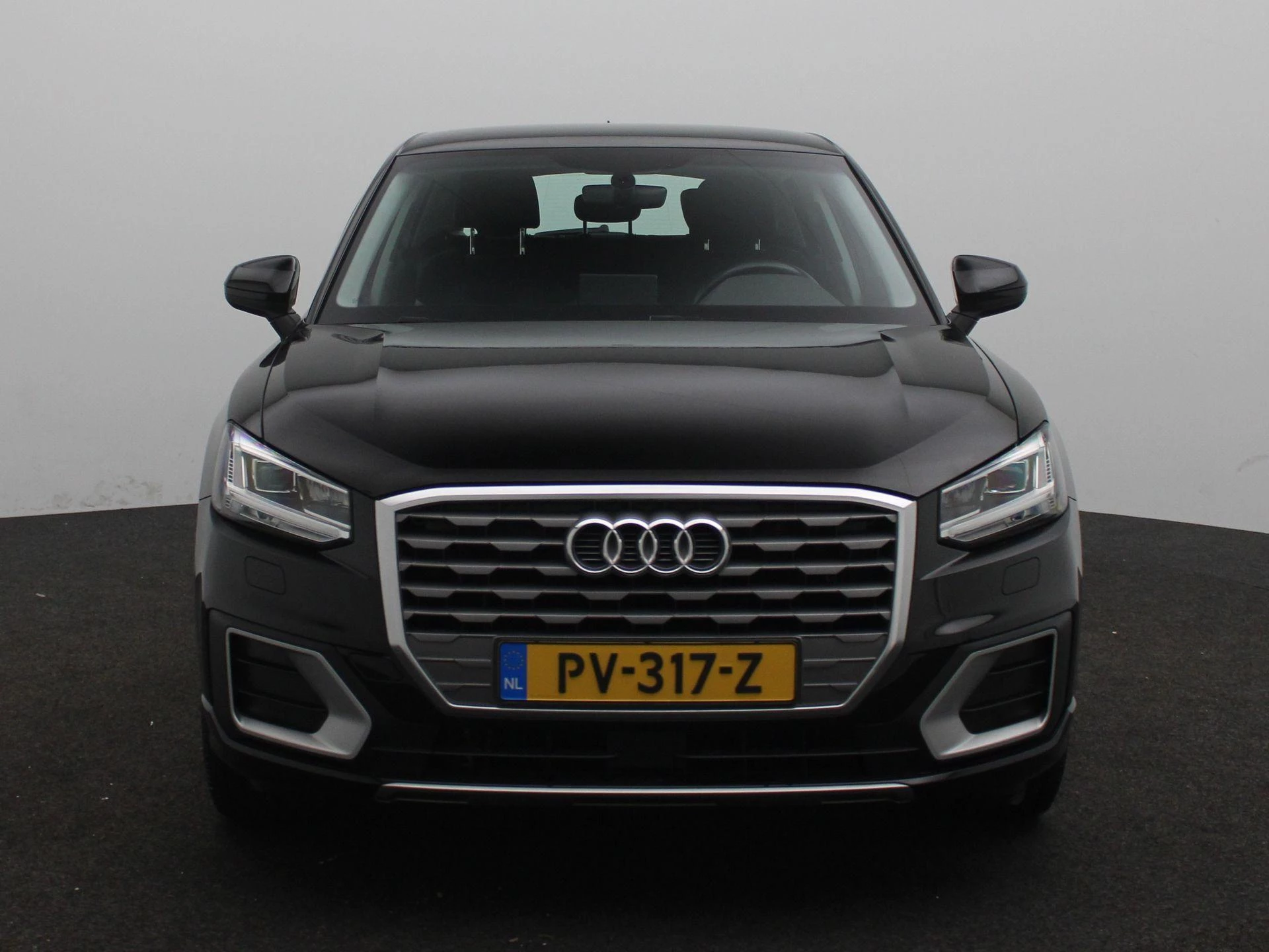 Audi Q2 met kenteken 53100 – autofoto 5