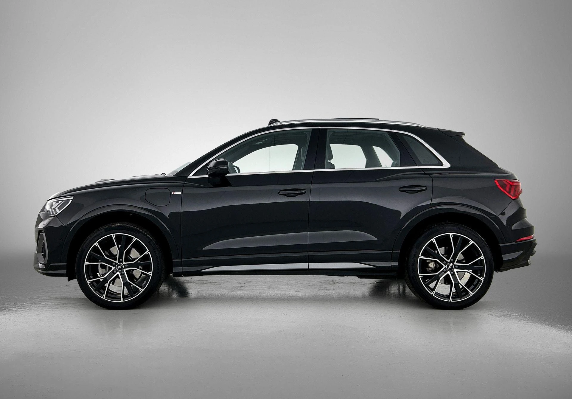Audi Q3 met kenteken 45 – autofoto 4